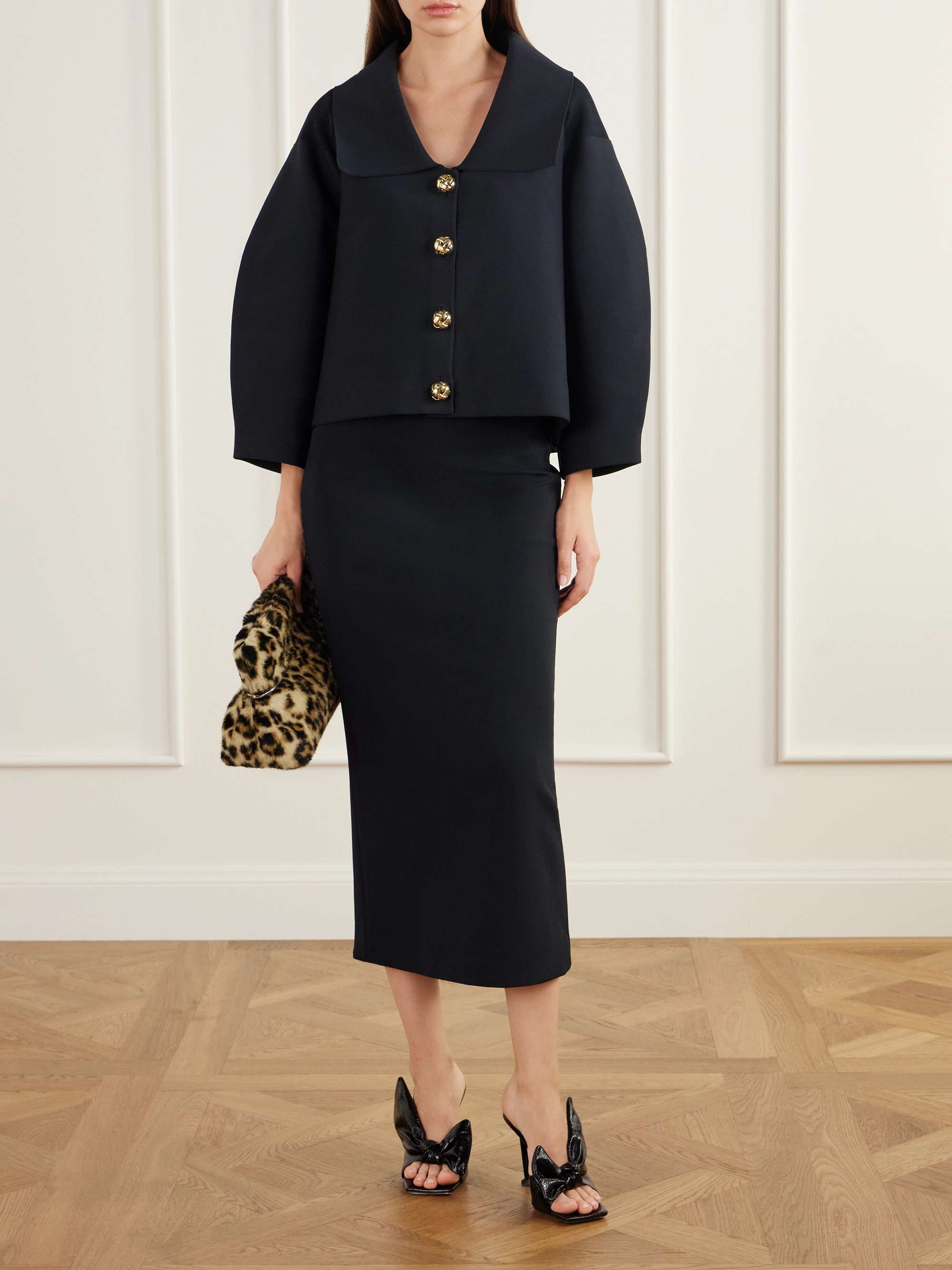 GIVENCHY 
