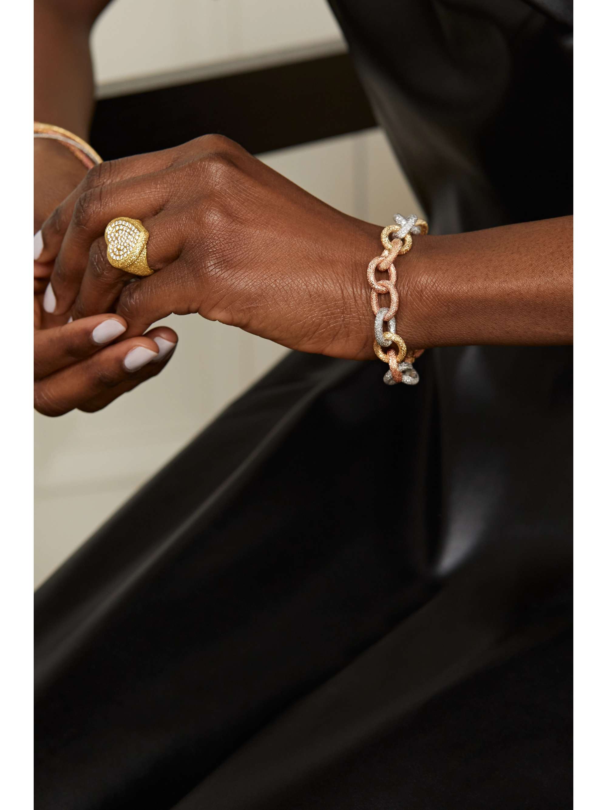 CAROLINA BUCCI Florentine 18-karat gold bracelet