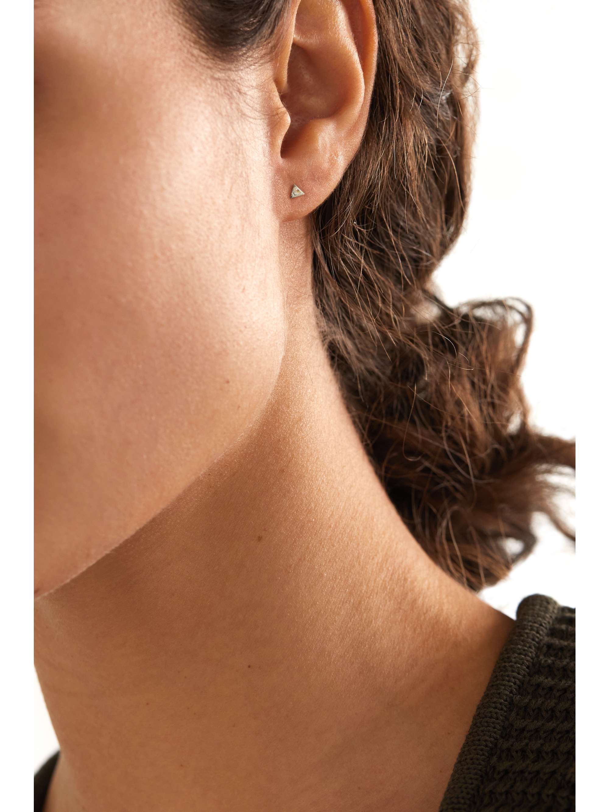 MARIA TASH 5mm Invisible 18-karat gold diamond earring