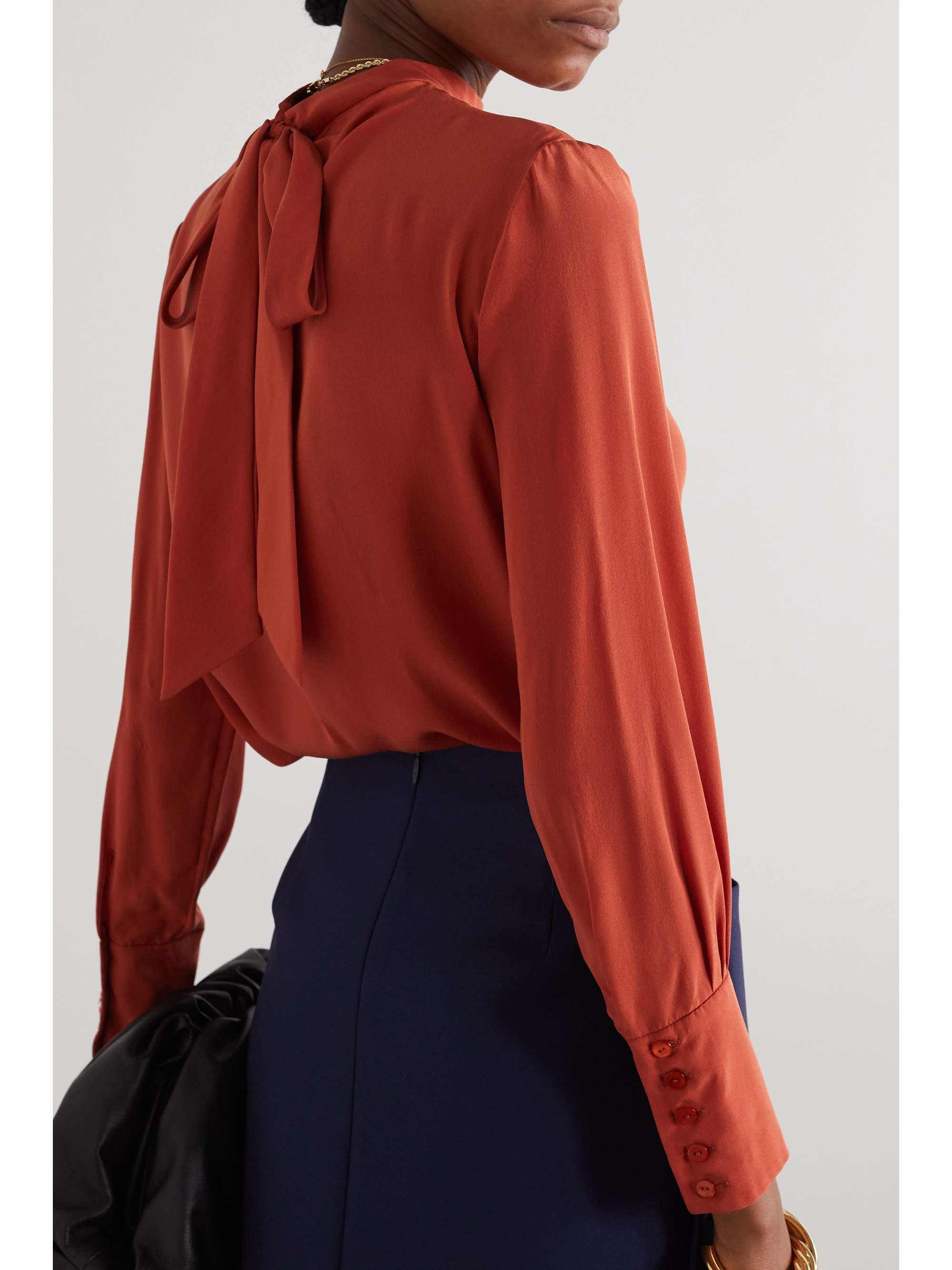 NET-A-PORTER FOR THE KING’S FOUNDATION 有机真丝女衫