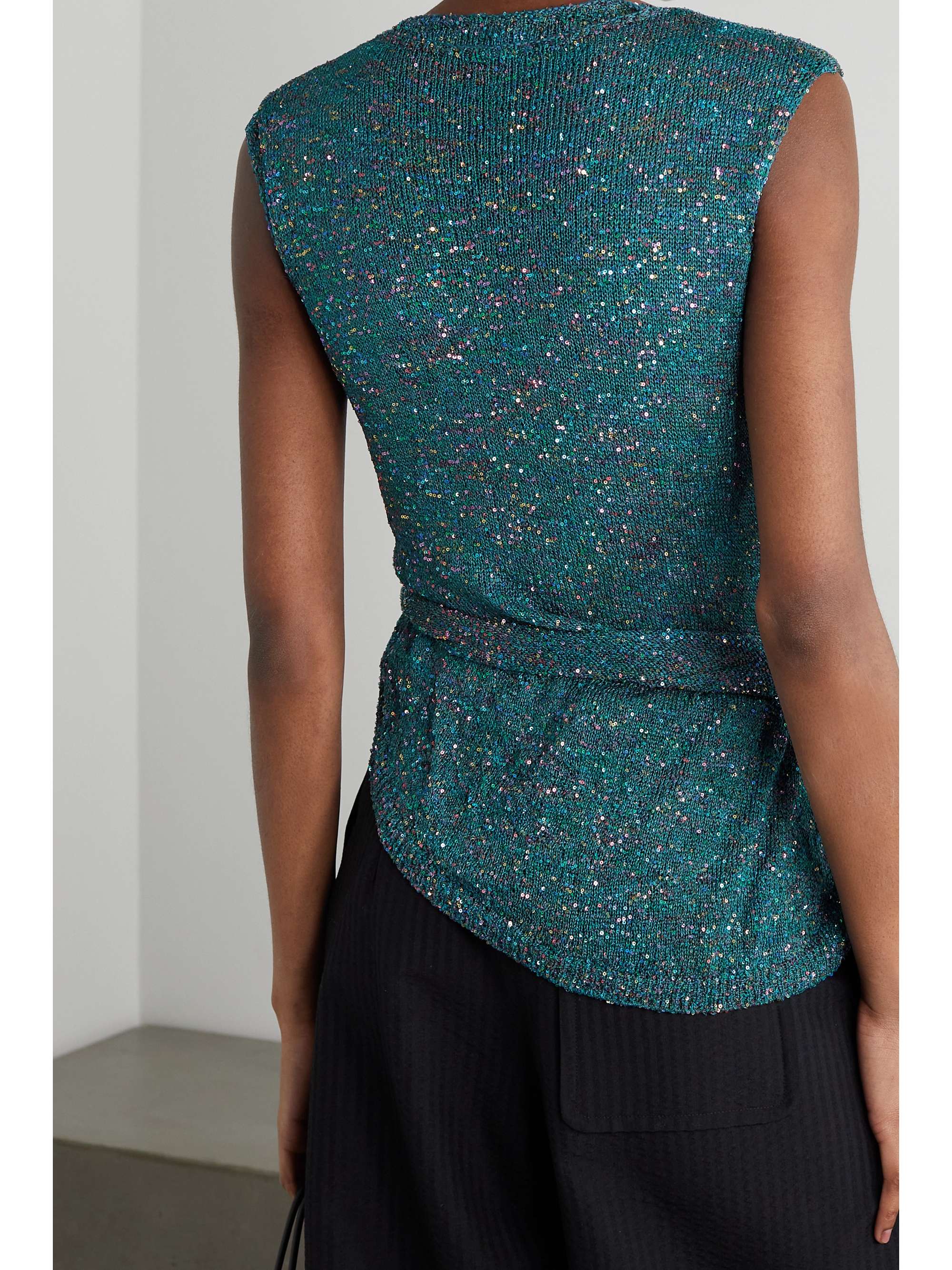 LOEWE Asymmetric knotted sequined knitted top