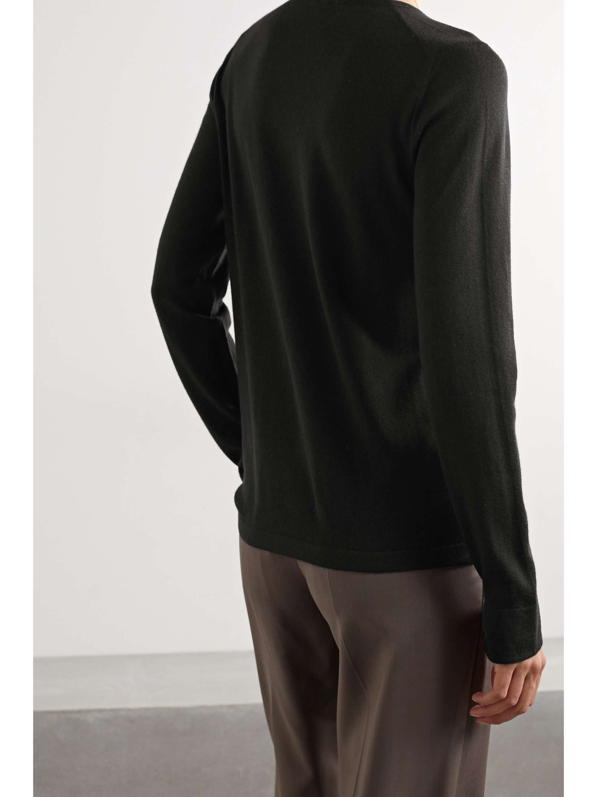 LORO PIANA كنزة من الكشمير