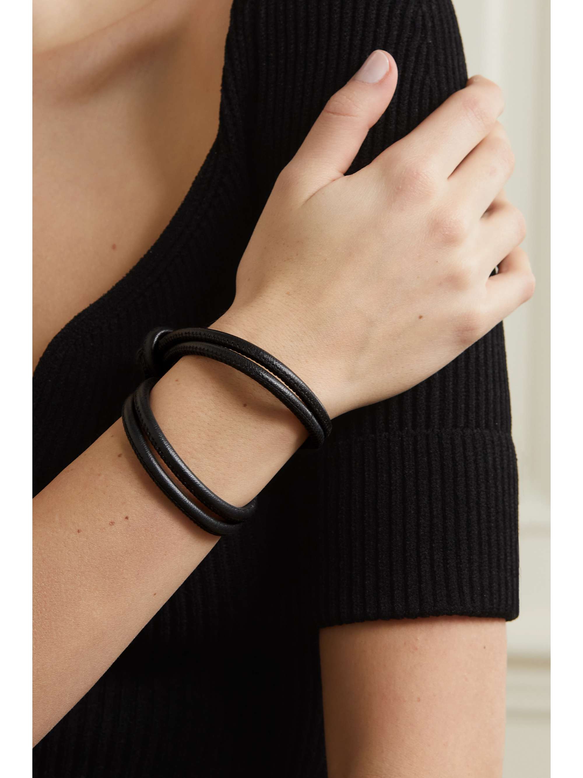 MIZUKI Convertible 14-karat gold, leather and pearl bracelet