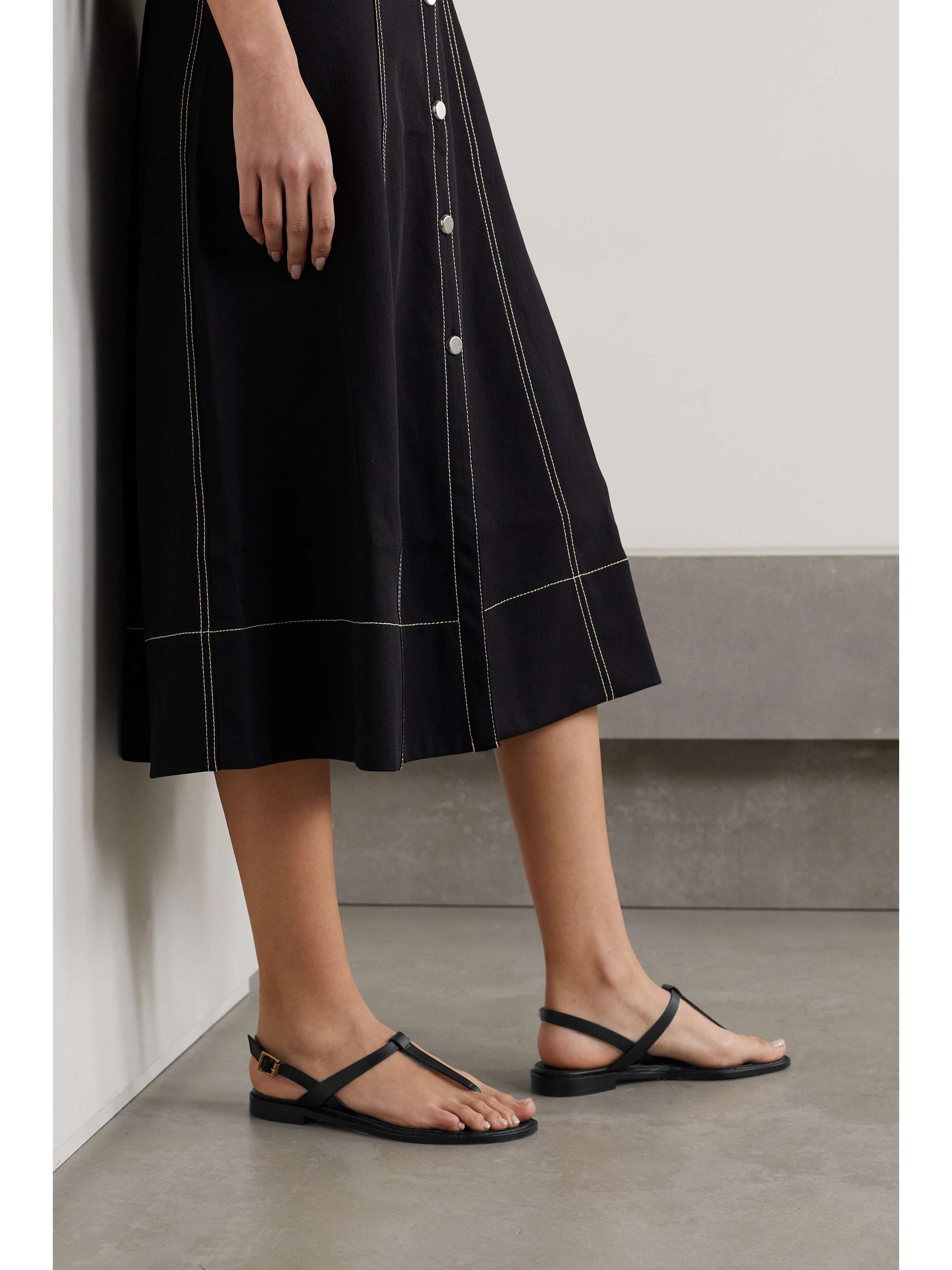 MANOLO BLAHNIK Hata leather slingback sandals
