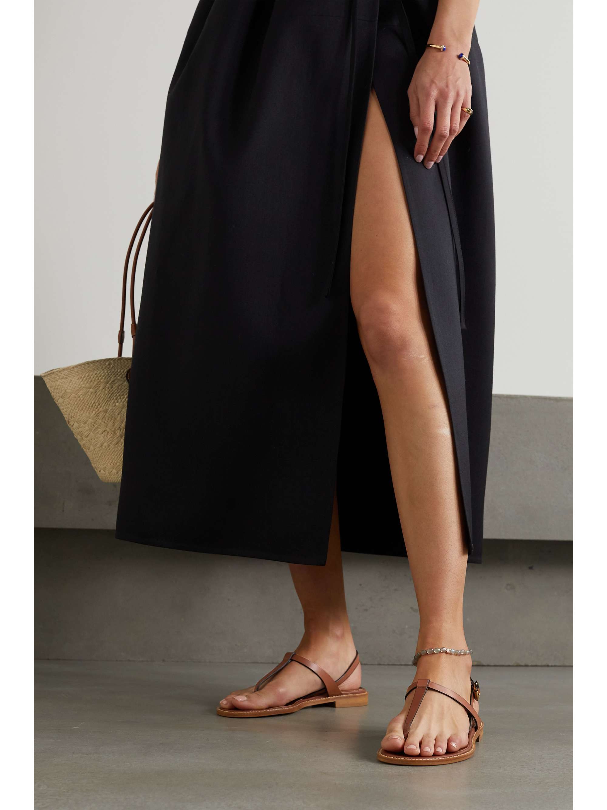 MANOLO BLAHNIK Hata leather slingback sandals