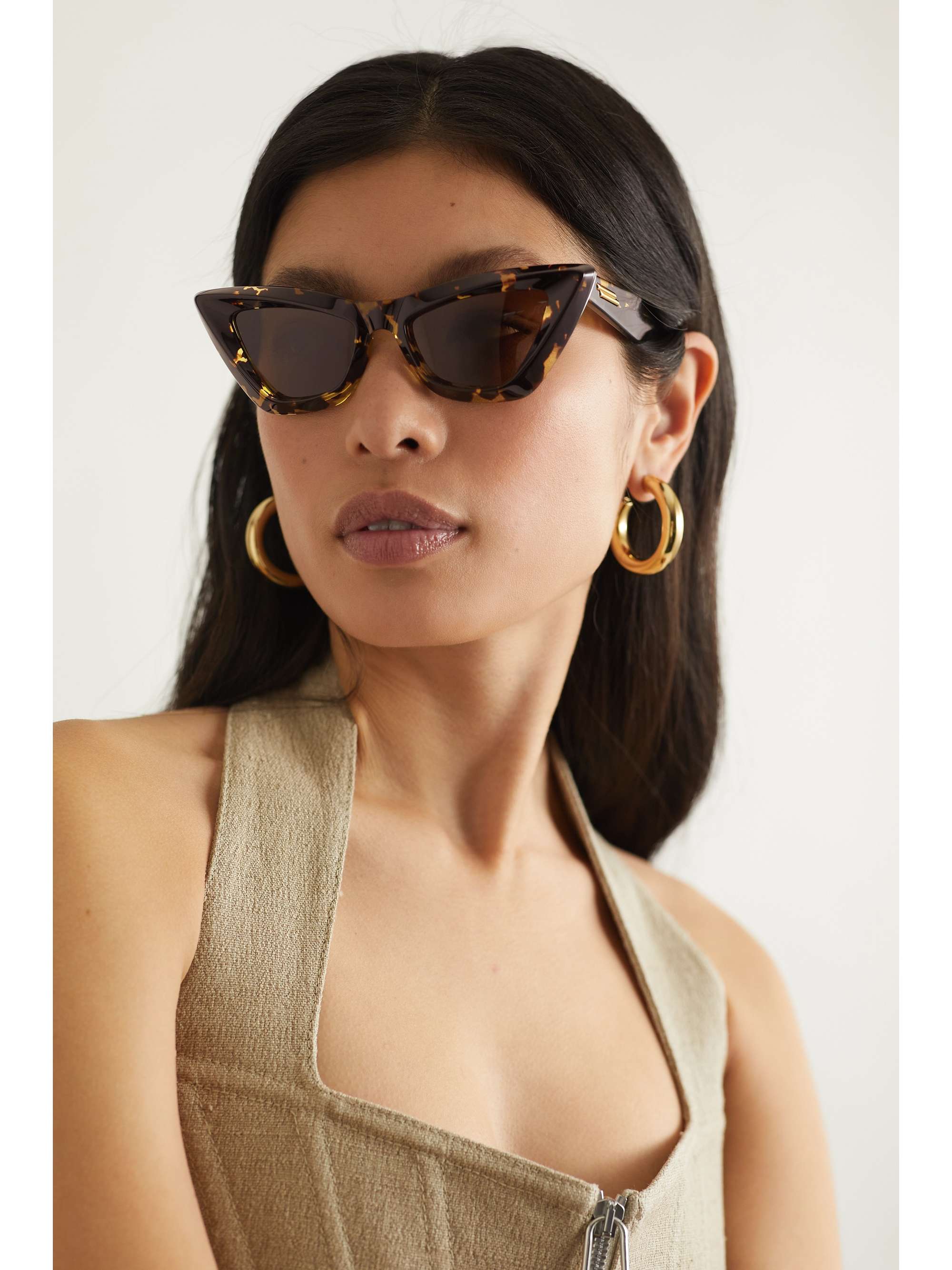 BOTTEGA VENETA EYEWEAR Edgy cat-eye acetate sunglasses