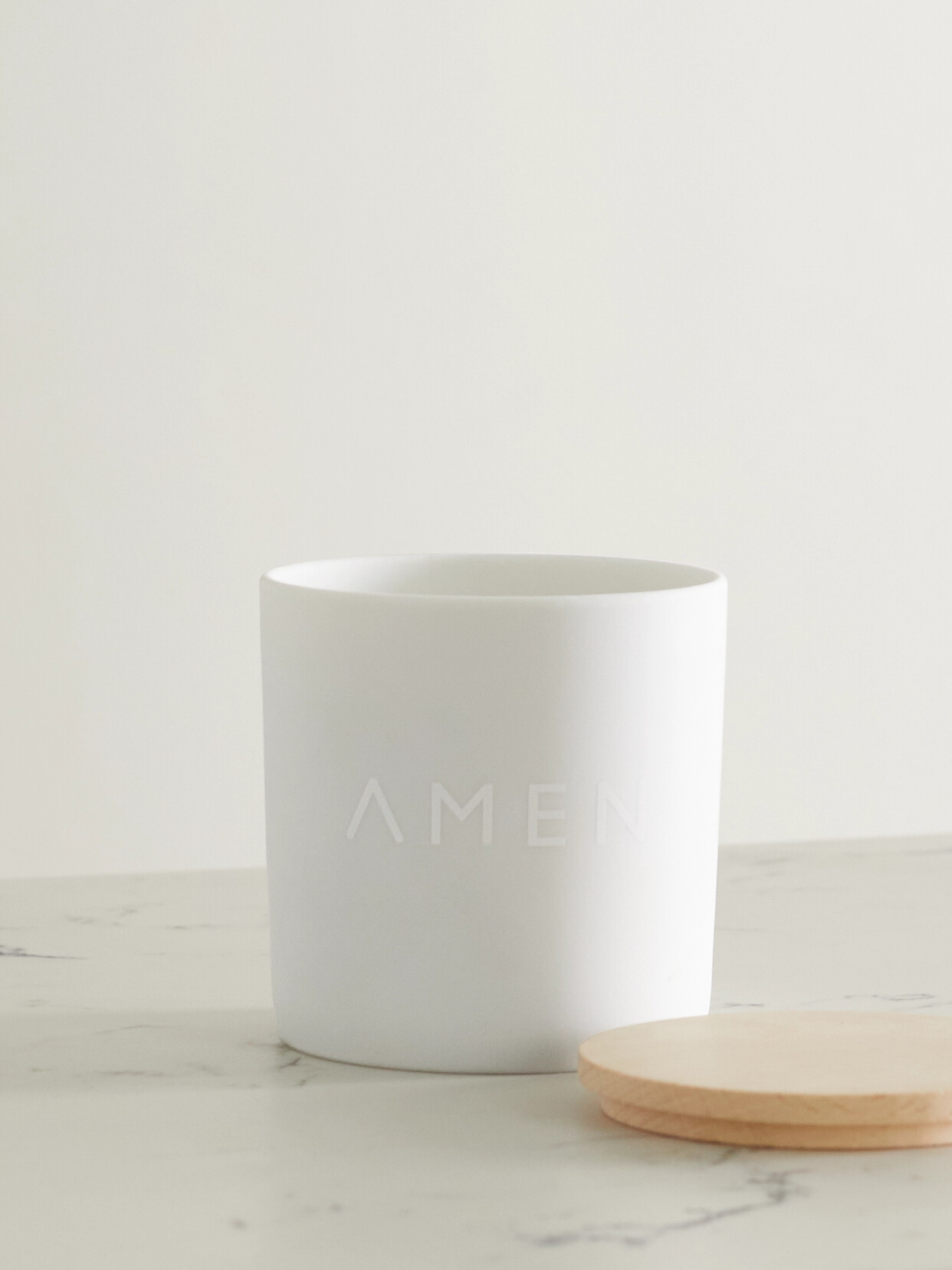 Amen Chakra 06 Jasmine Scented Candle, 200g In White