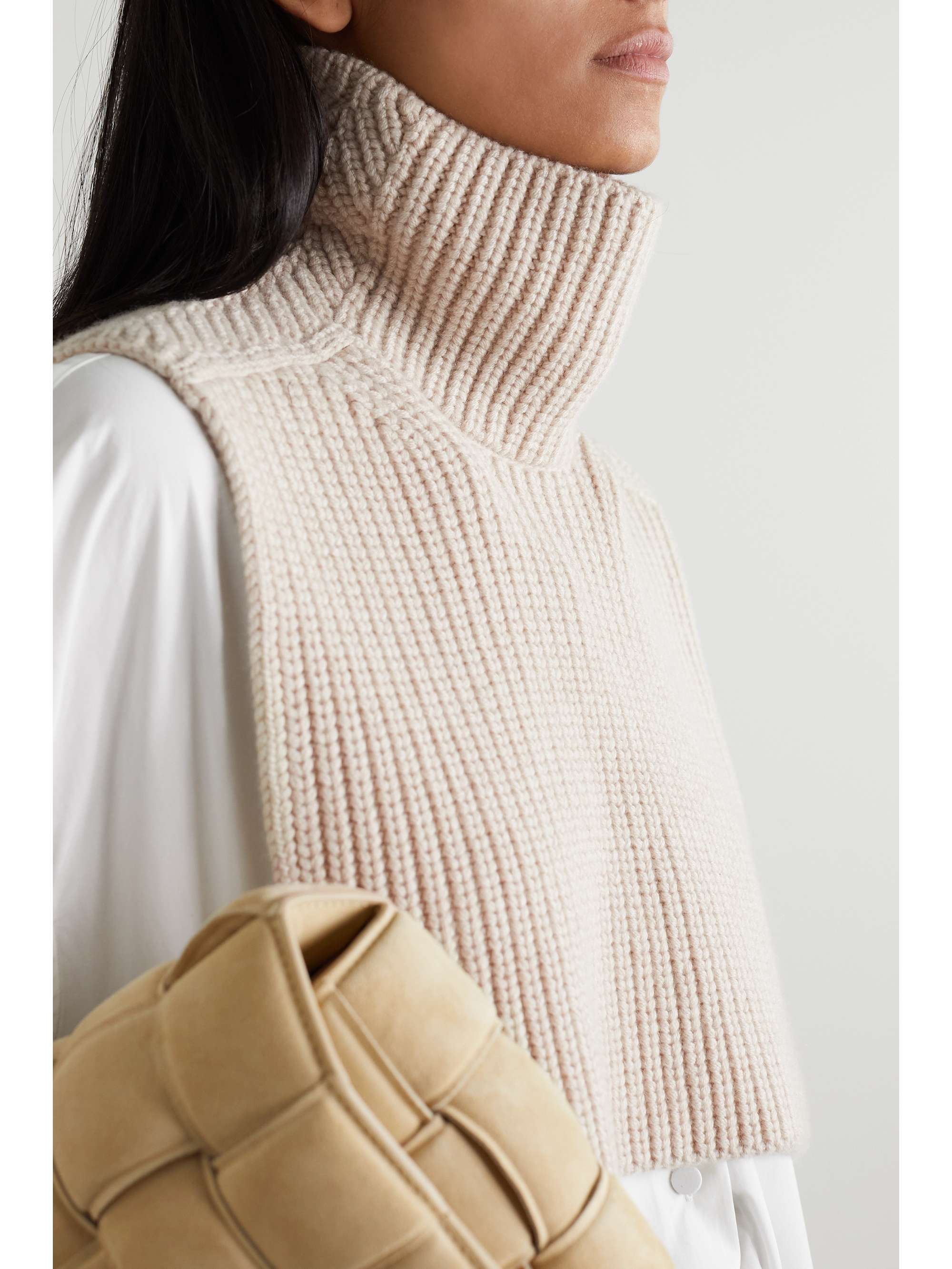LORO PIANA Ribbed cashmere turtleneck bib