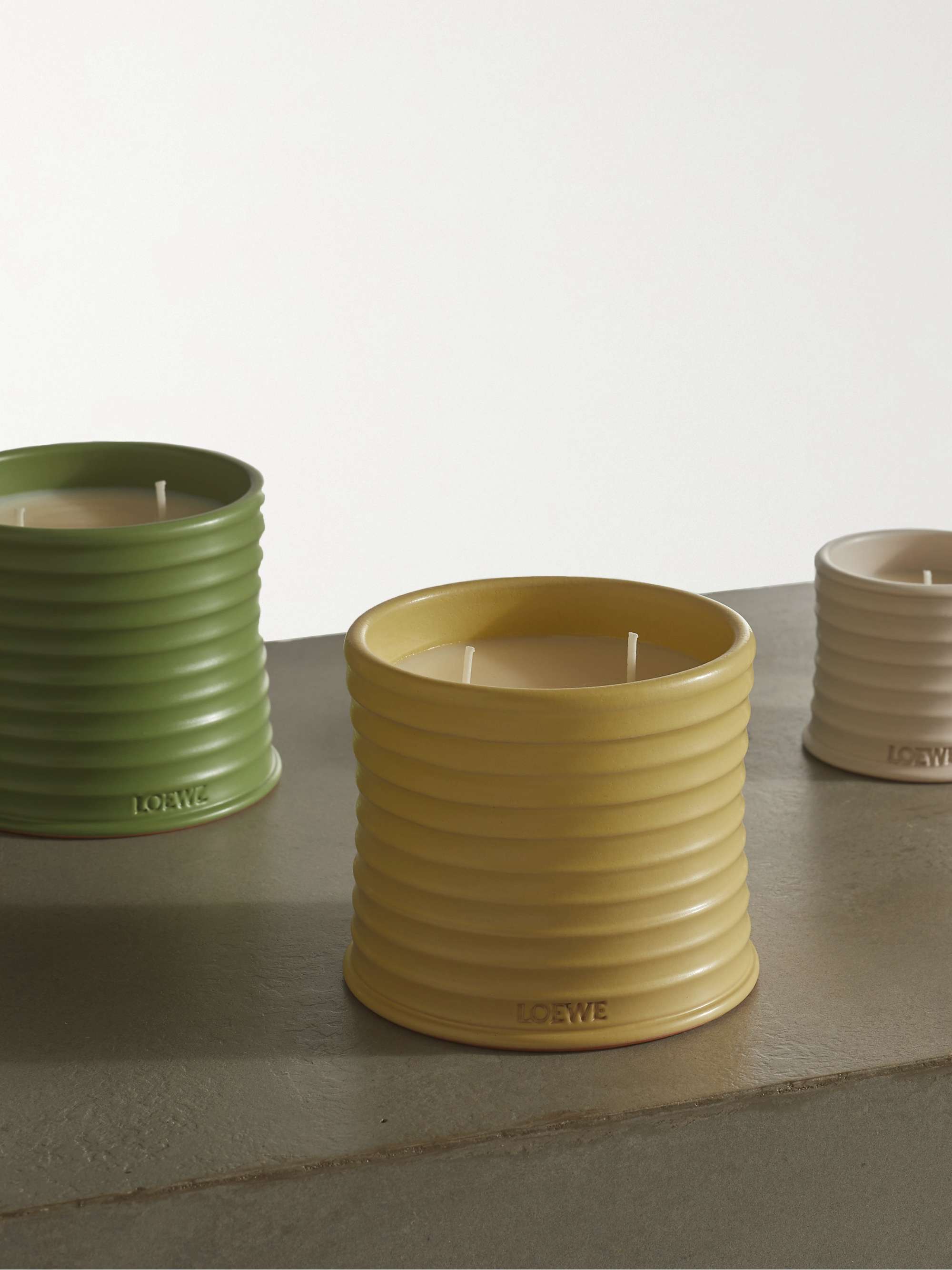 LOEWE HOME SCENTS Tomato Leaves medium scented candle, 610g