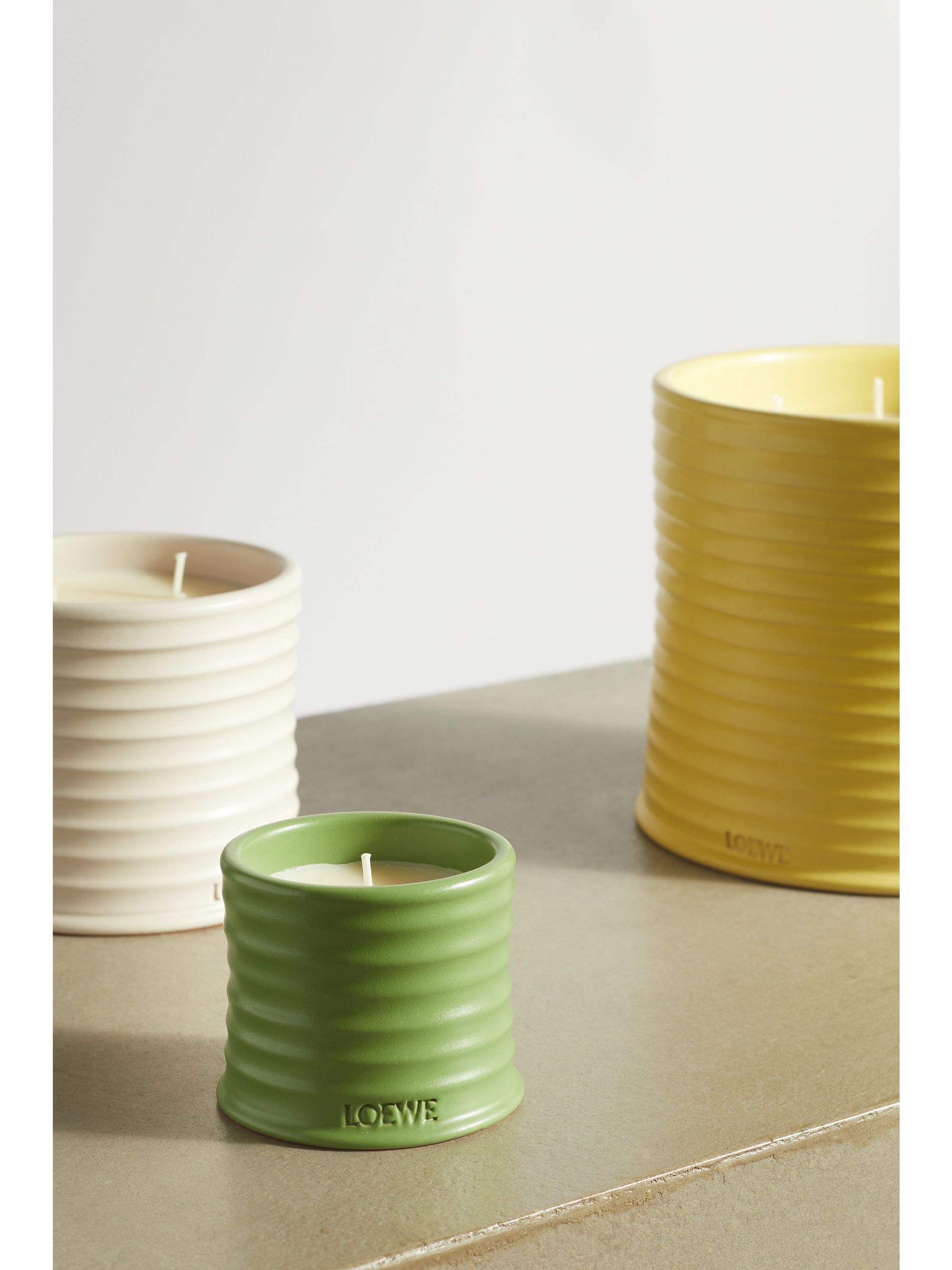 Green Luscious Pea small scented candle, 170g LOEWE HOME SCENTS NET