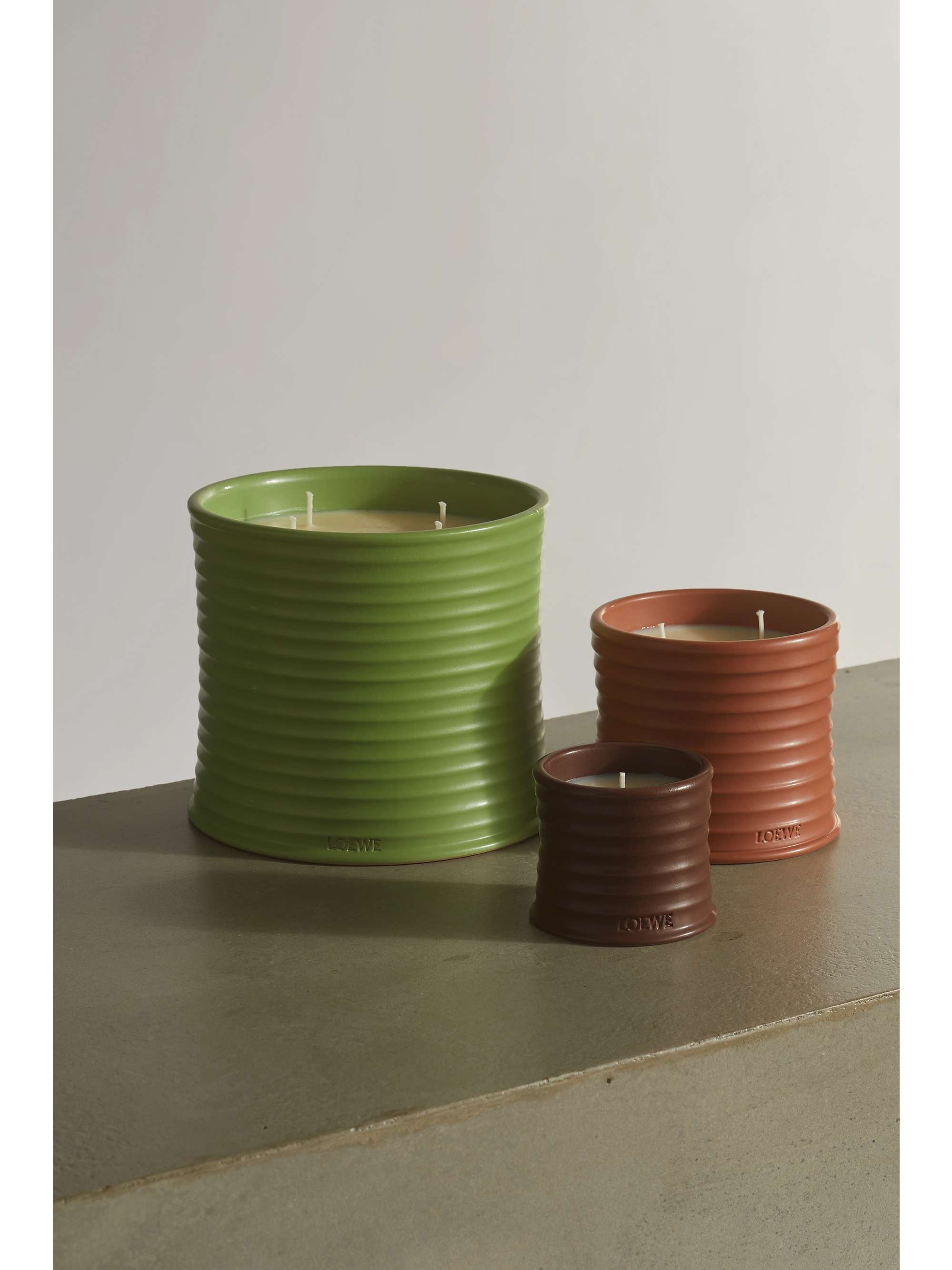 LOEWE HOME SCENTS Liquorice small scented candle, 170g