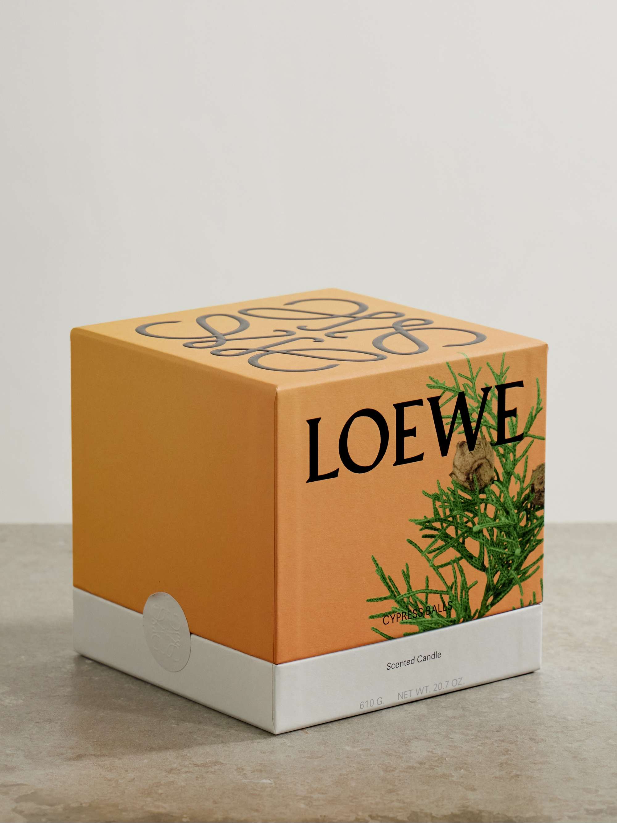 LOEWE PERFUMES Cypress Balls medium scented candle, 610g