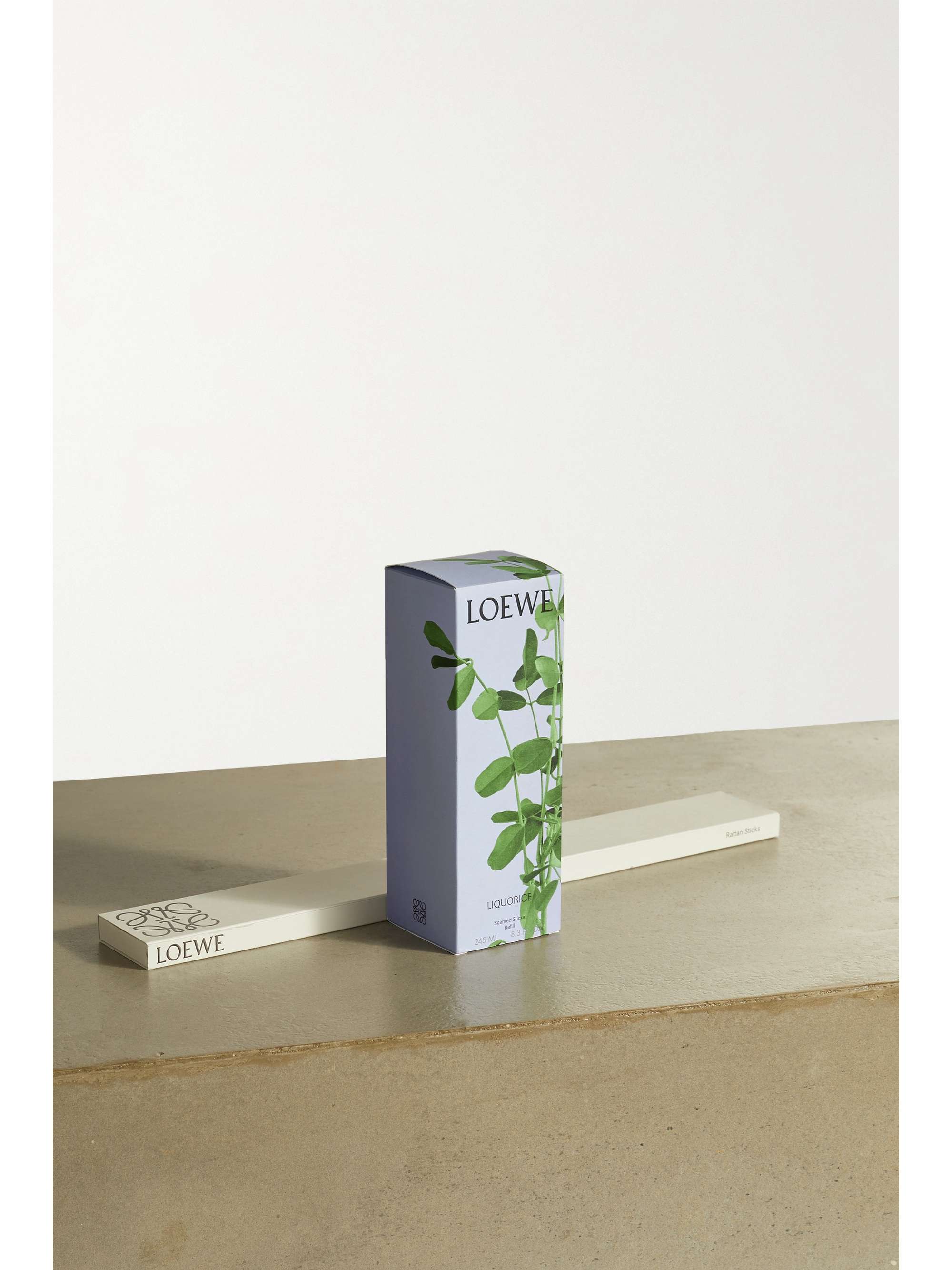 LOEWE HOME SCENTS Scented Sticks diffuser refill - Liquorice, 245ml