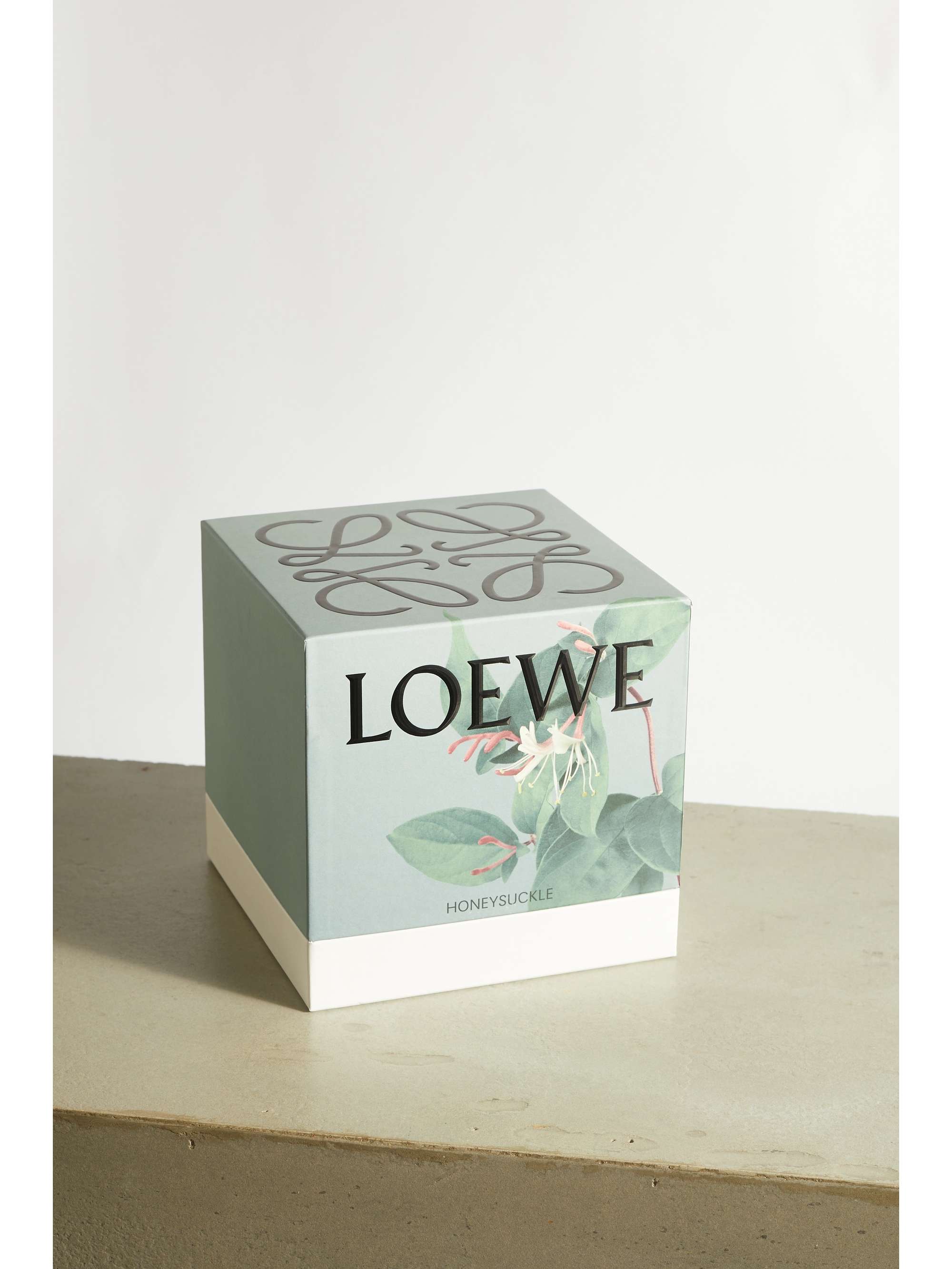 LOEWE HOME SCENTS Honeysuckle large scented candle, 2120g