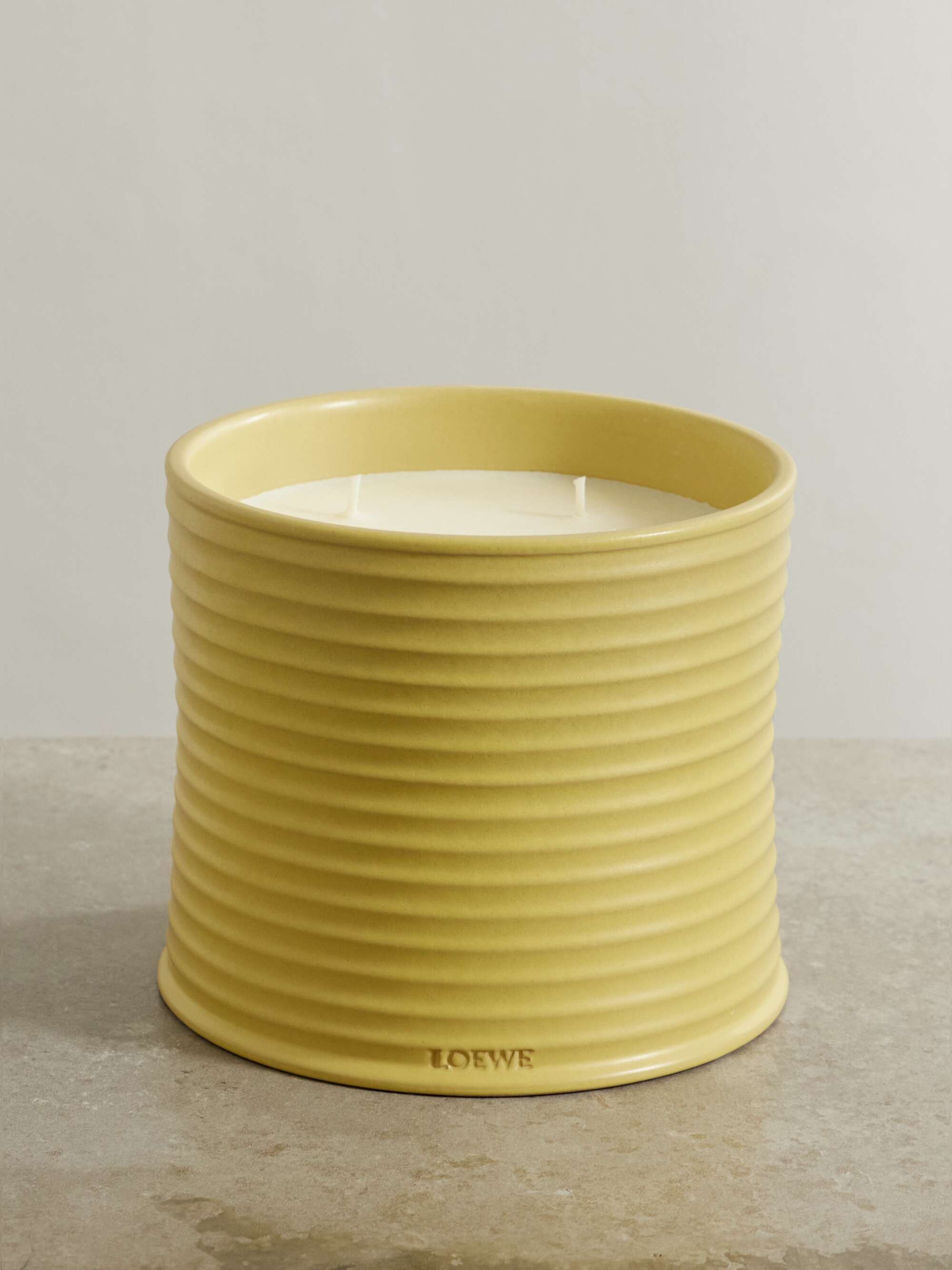 LOEWE HOME SCENTS Honeysuckle large scented candle, 2120g