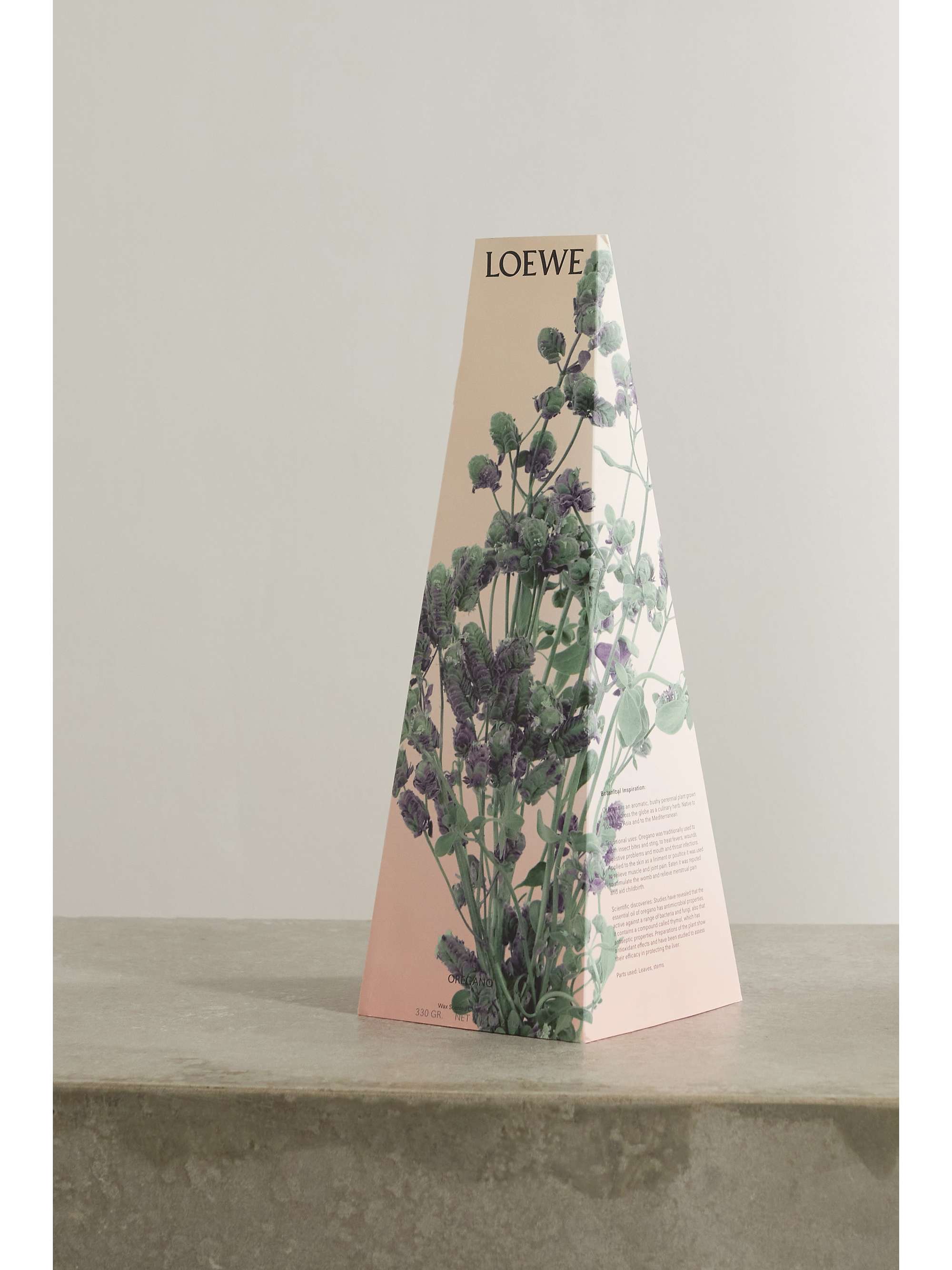 LOEWE HOME SCENTS Oregano scented candle, 330g