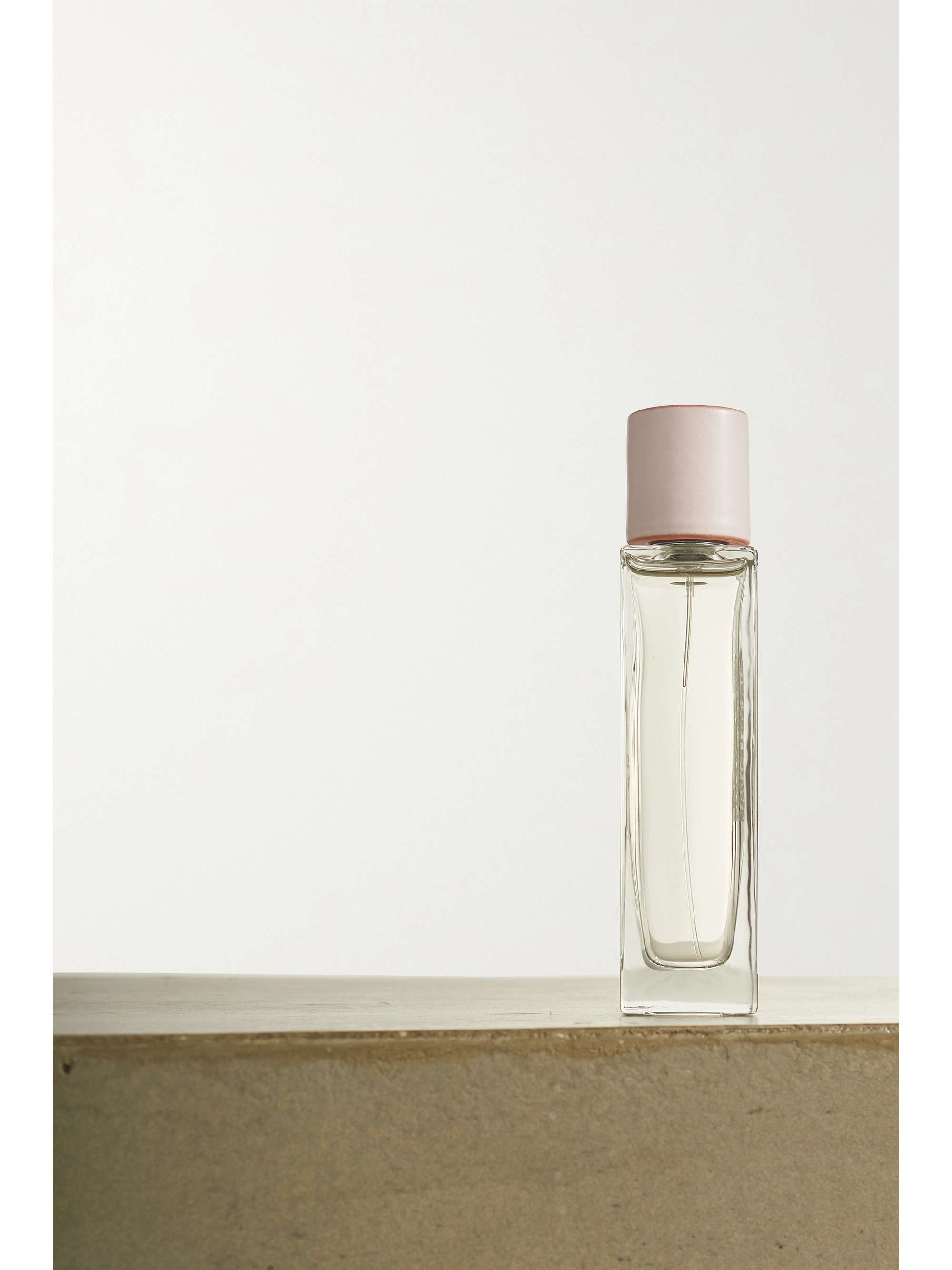 LOEWE HOME SCENTS Home Fragrance - Oregano, 150ml | NET-A-PORTER