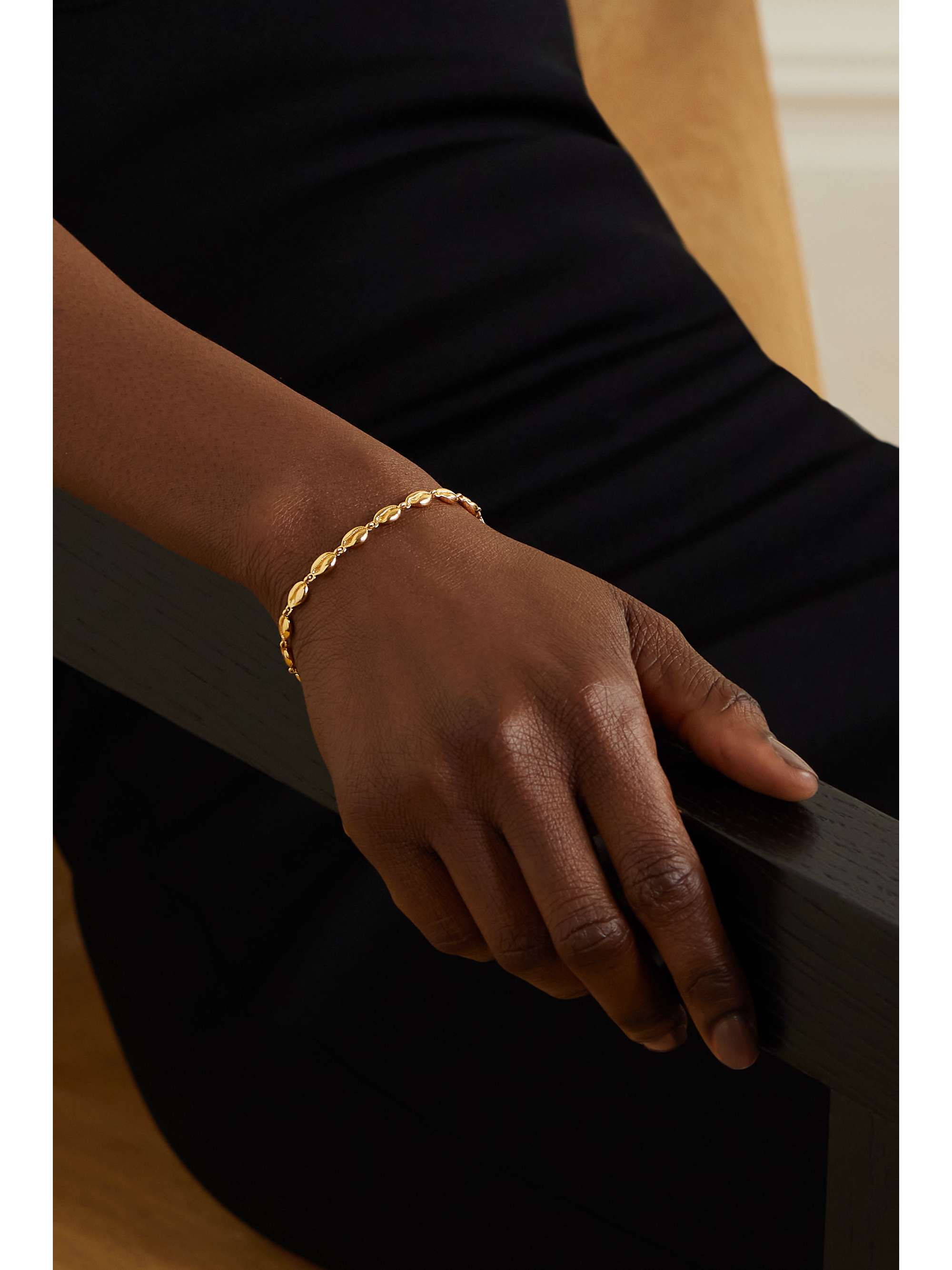 ALMASIKA Le Cauri 18-karat gold bracelet