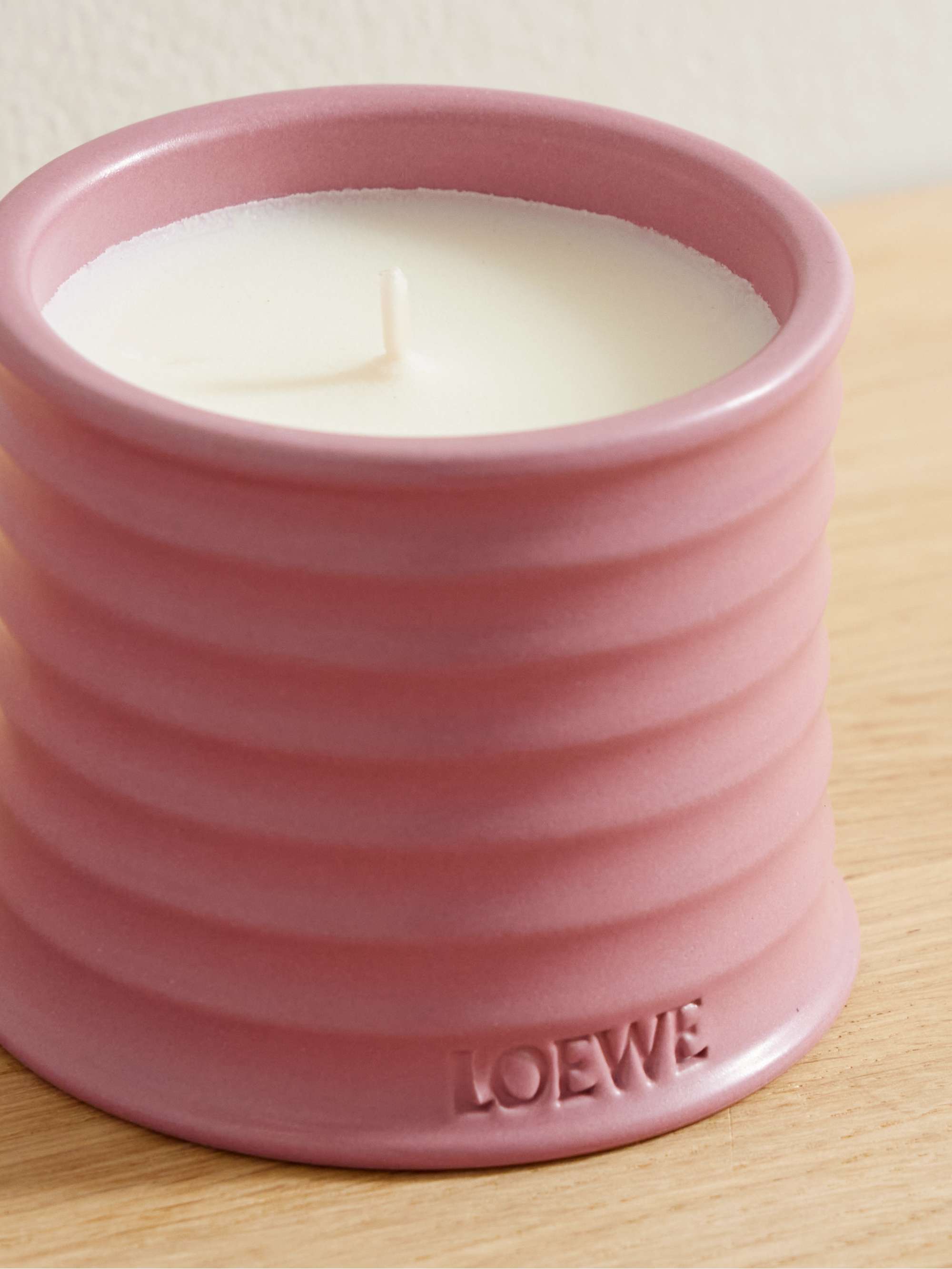 LOEWE PERFUMES Liquorice small scented candle, 170g