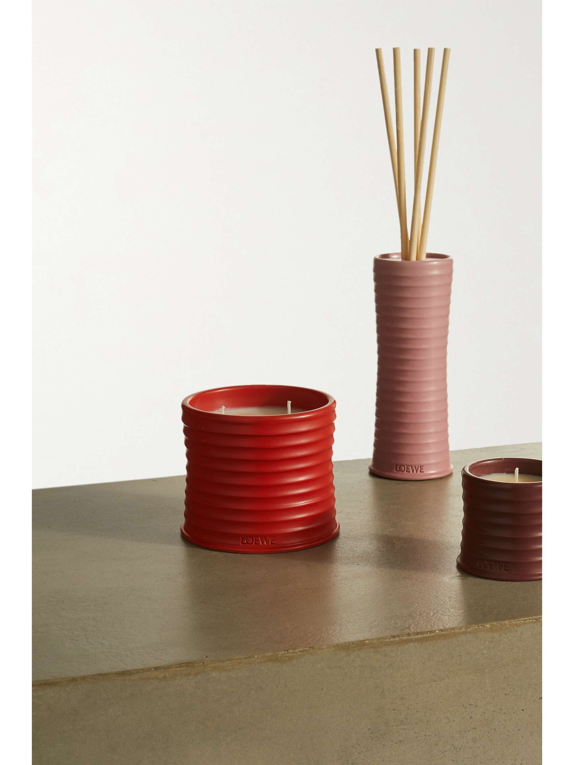 LOEWE HOME SCENTS Tomato Leaves medium scented candle, 610g