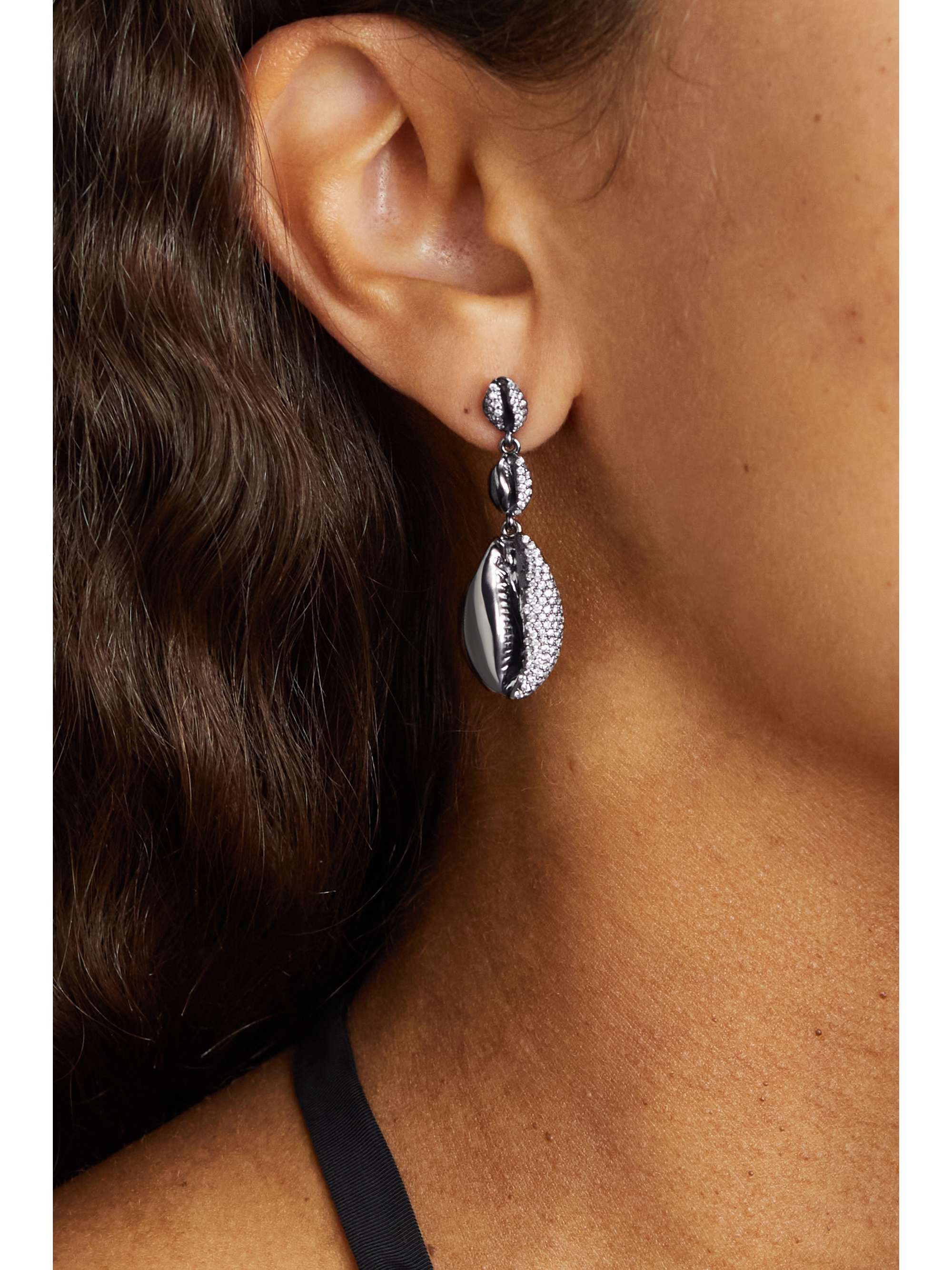 ALMASIKA Le Cauri 18-karat blackened gold diamond earrings