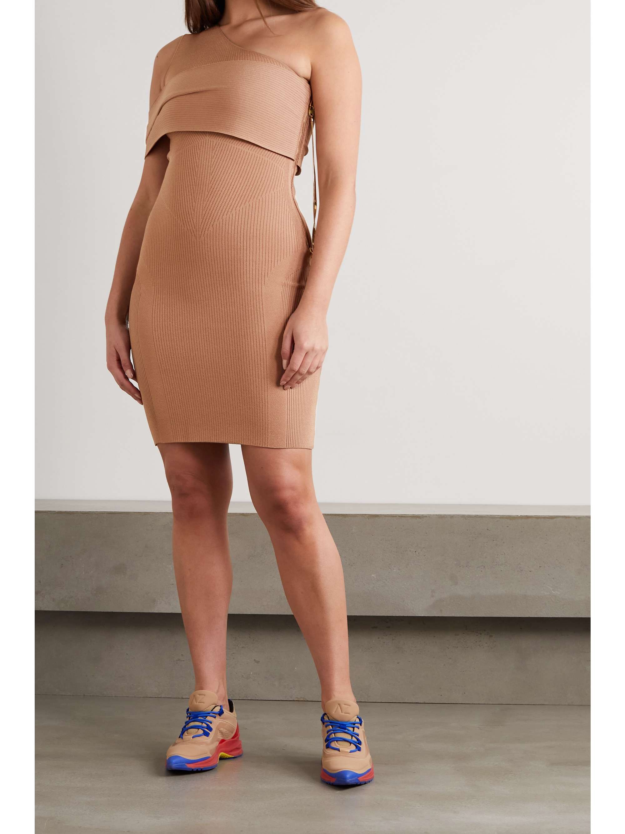 AZ Factory dresses: where to buy them and how to style them