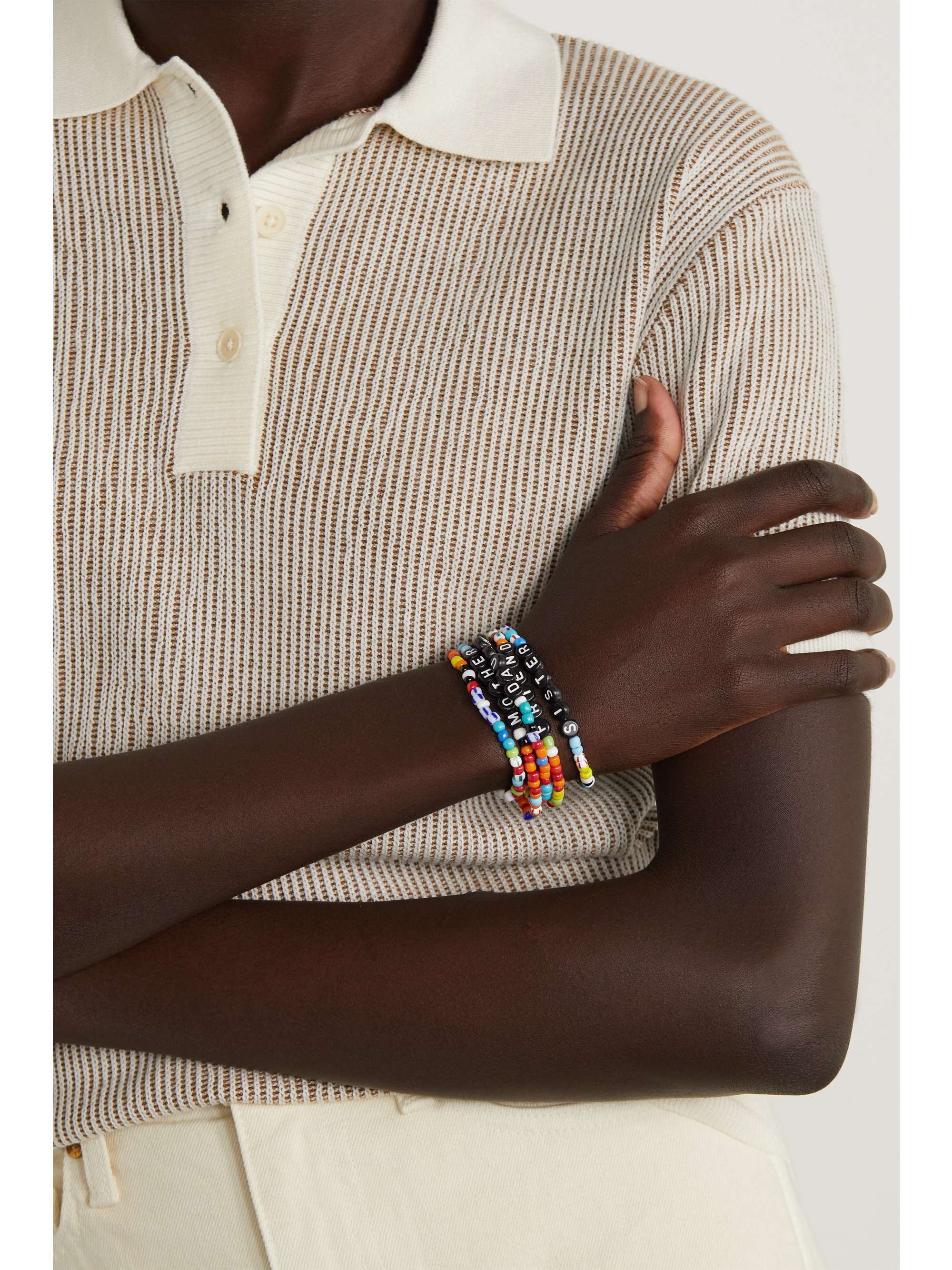 ROXANNE ASSOULIN Set de cinq bracelets à perles