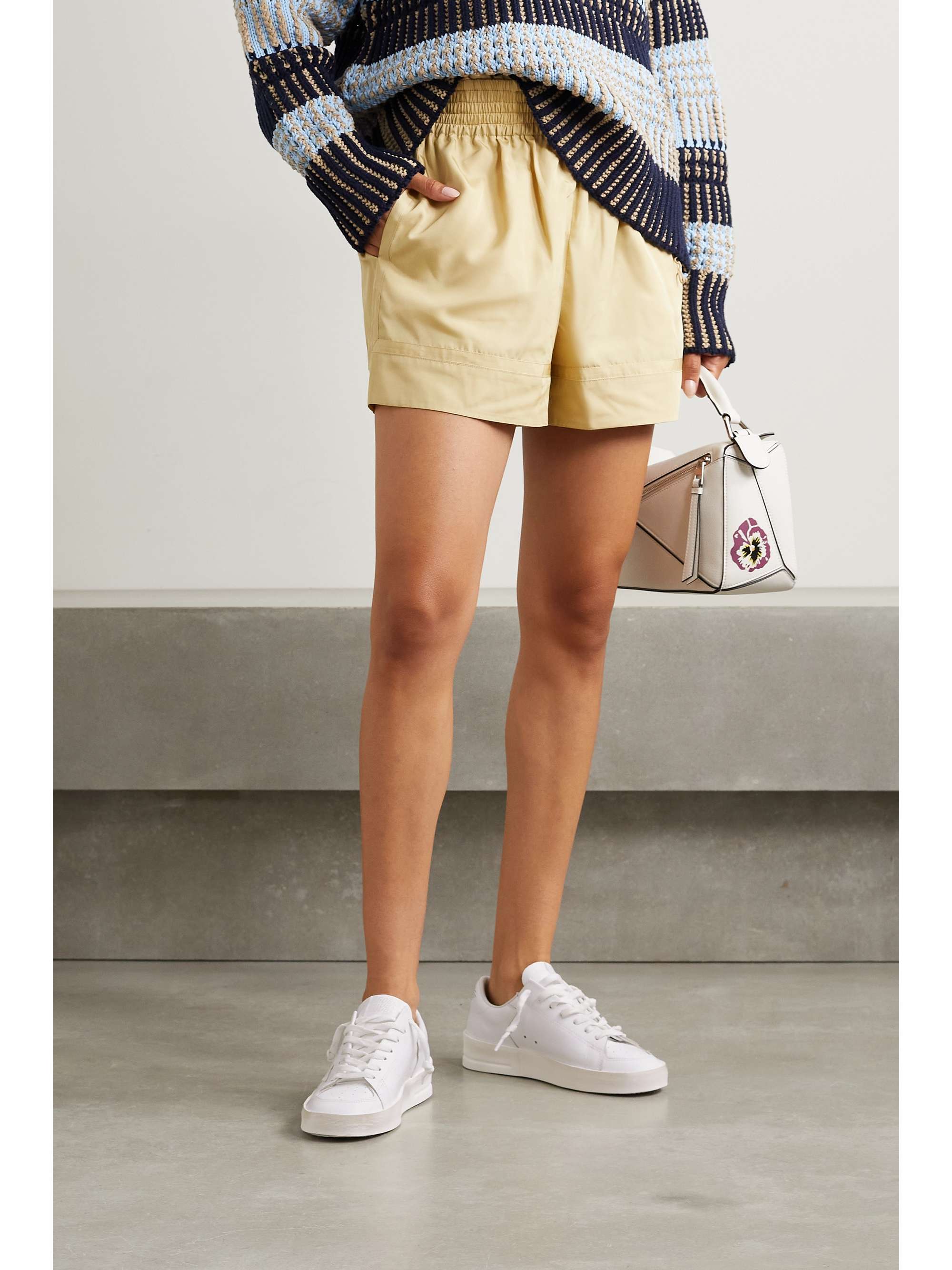lv trainer shoes