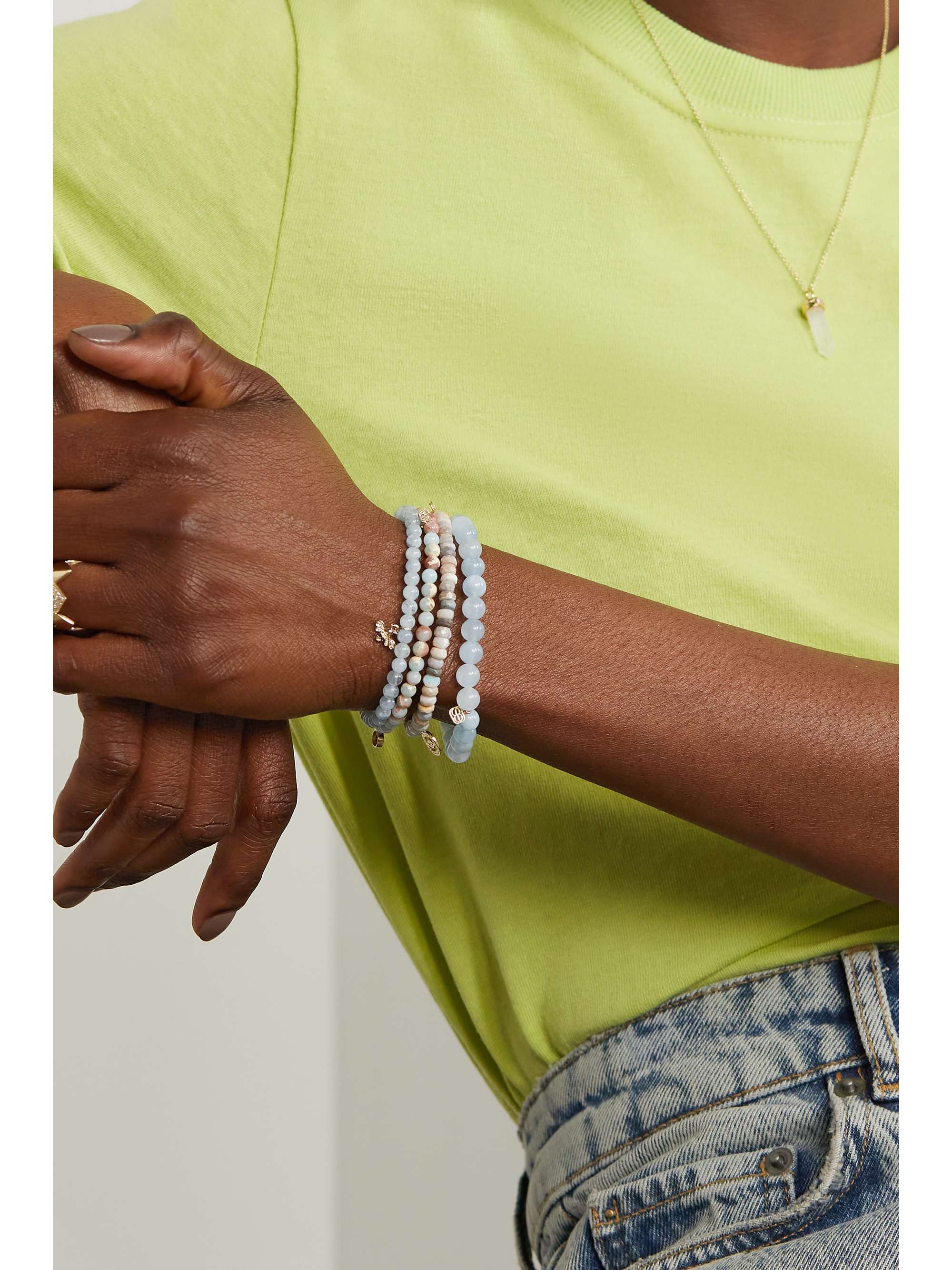 SYDNEY EVAN Tiny Monstera Leaf Armband mit mehreren Steinen und Details aus 14 Karat Gold