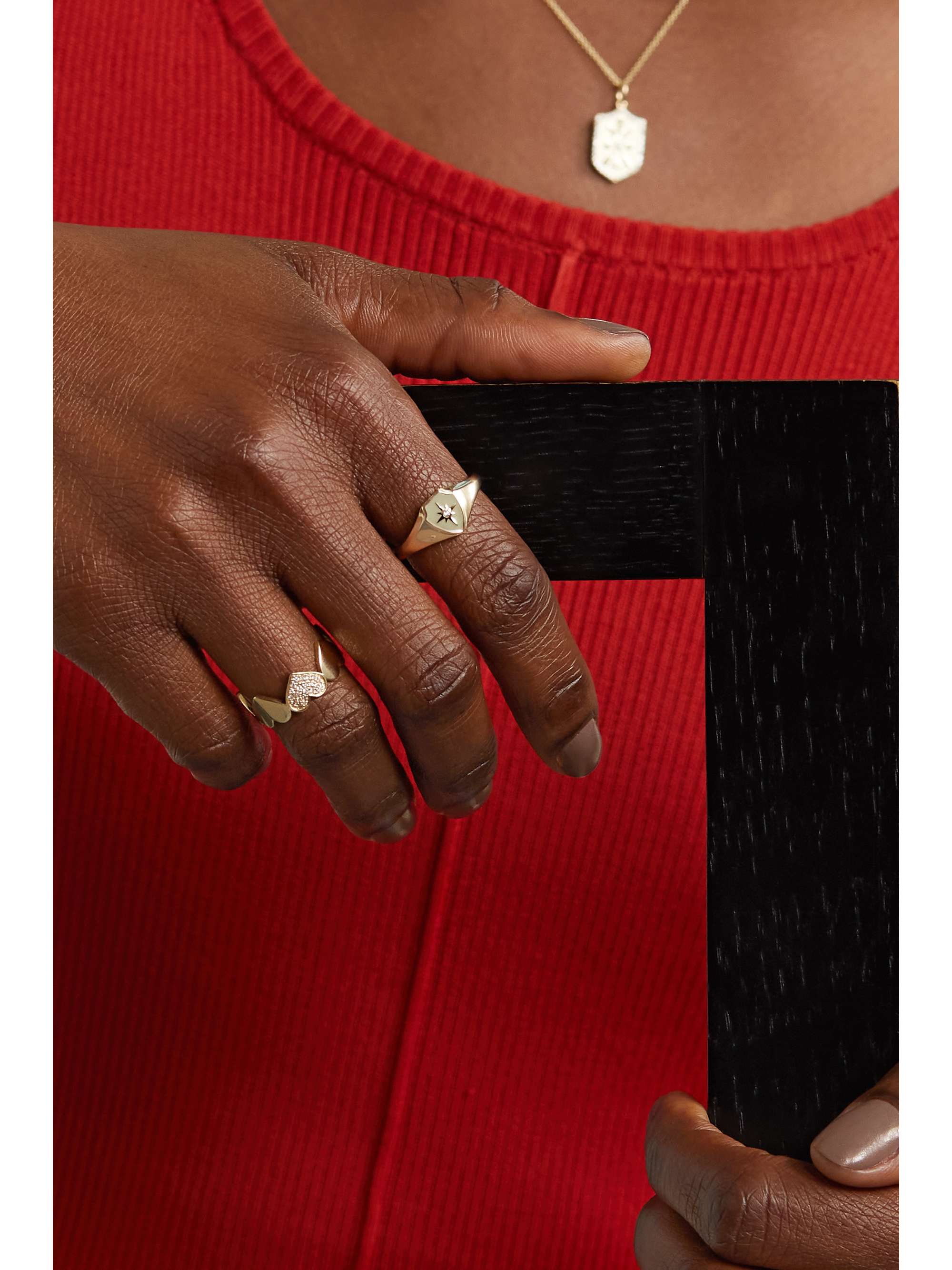 SYDNEY EVAN Starburst Crest 14-karat gold, enamel and diamond ring