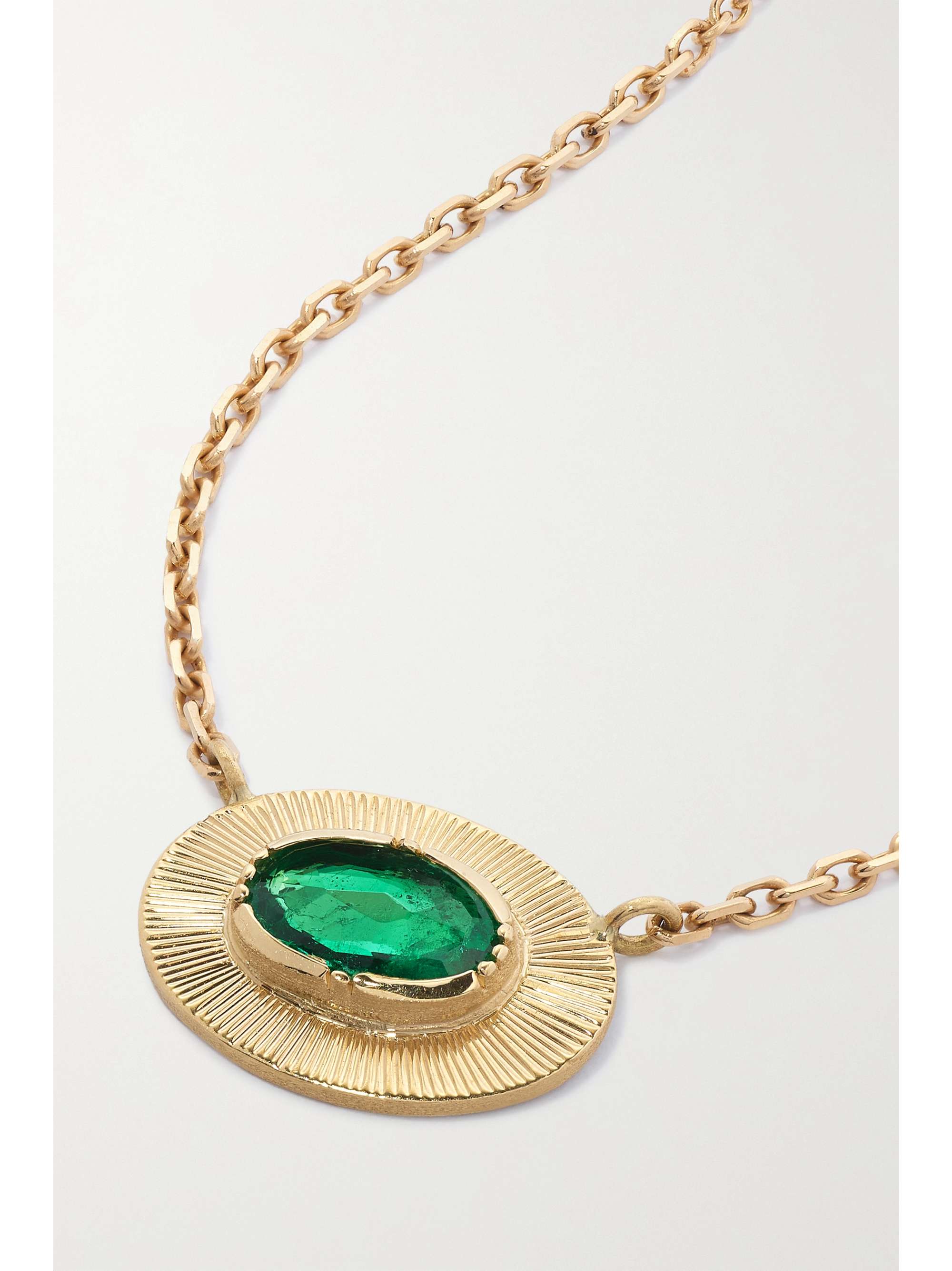 BROOKE GREGSON Ellipse Kette aus 18 Karat Gold mit Smaragd