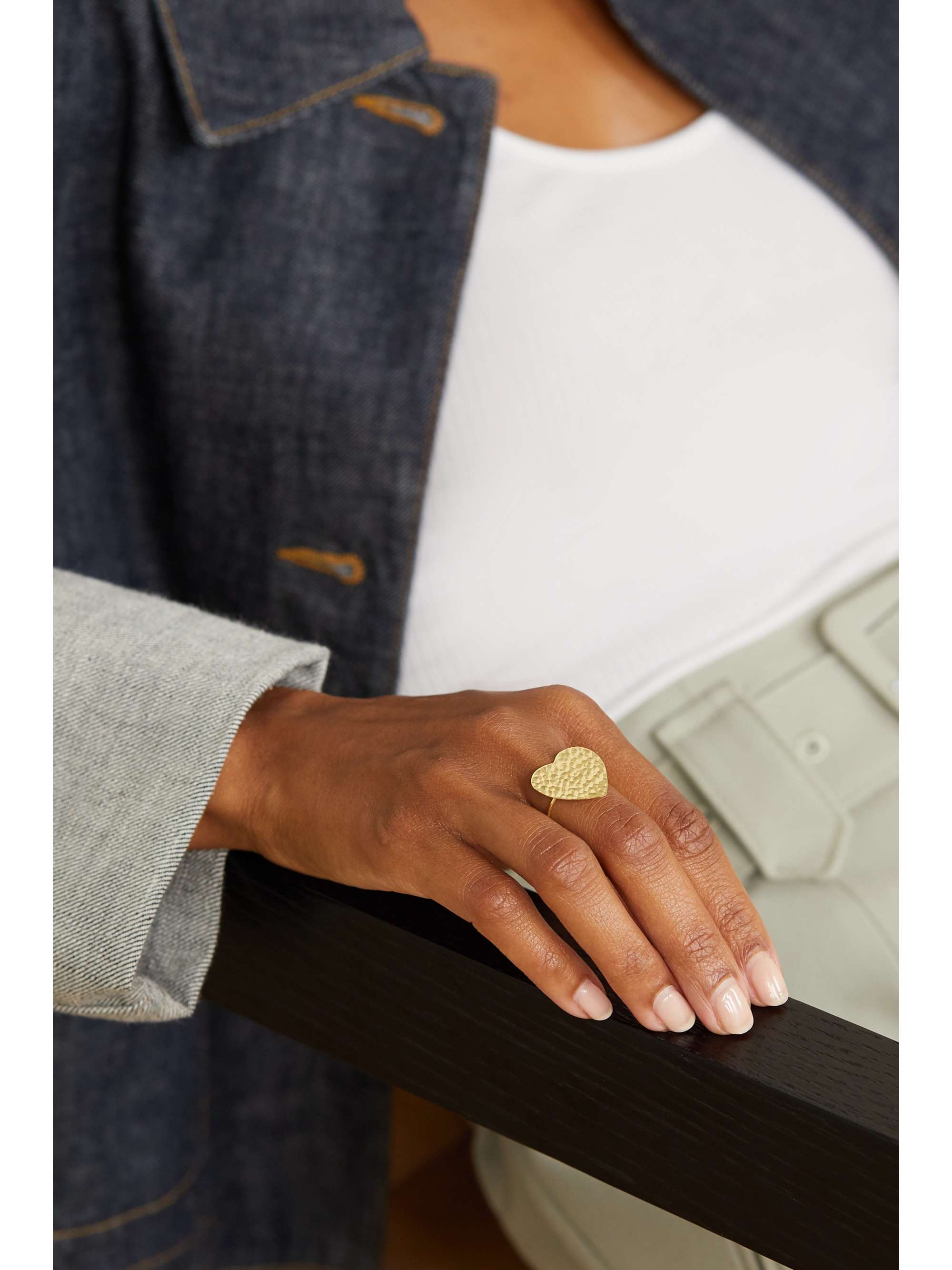JENNIFER MEYER Hammered 18-karat gold ring