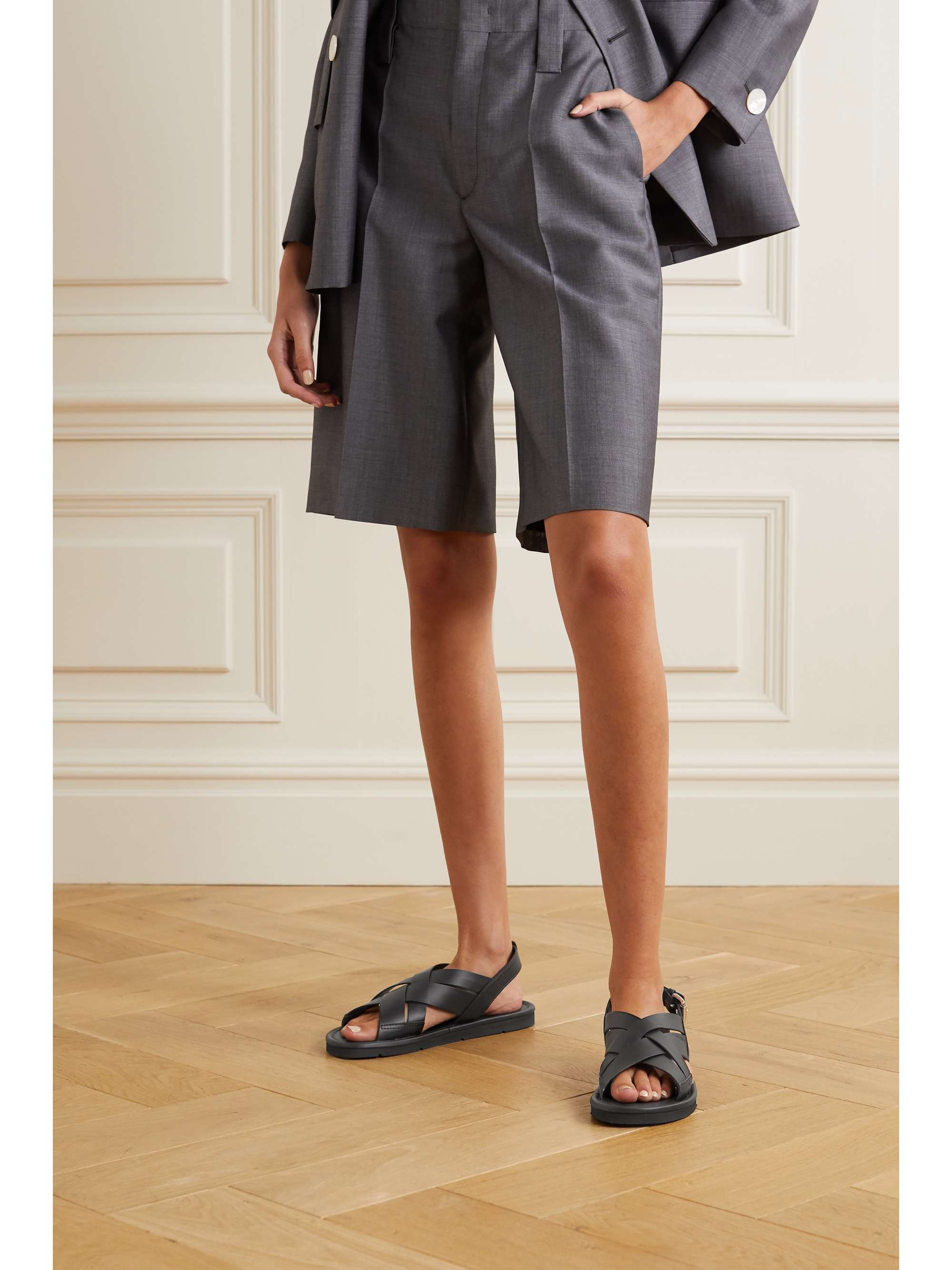 Top 59+ imagen prada leather slingback sandals