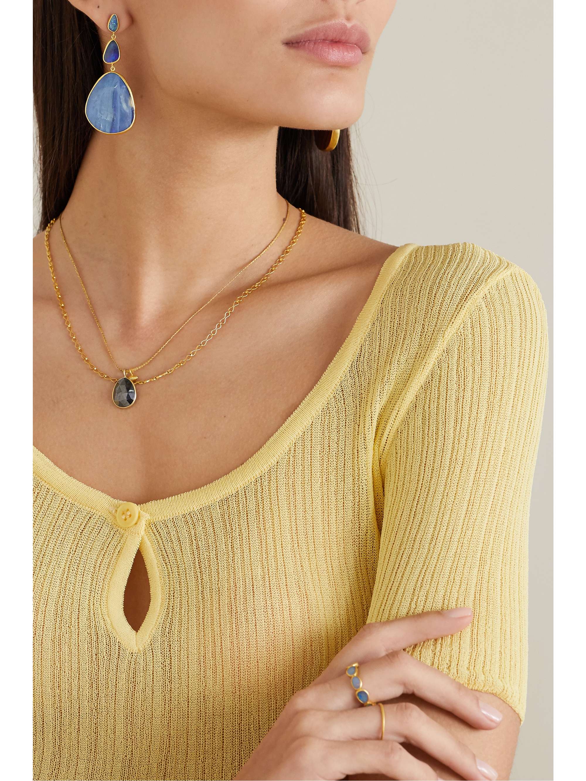 PIPPA SMALL Boucles d'oreilles en or 18 carats (750/1000) et opales