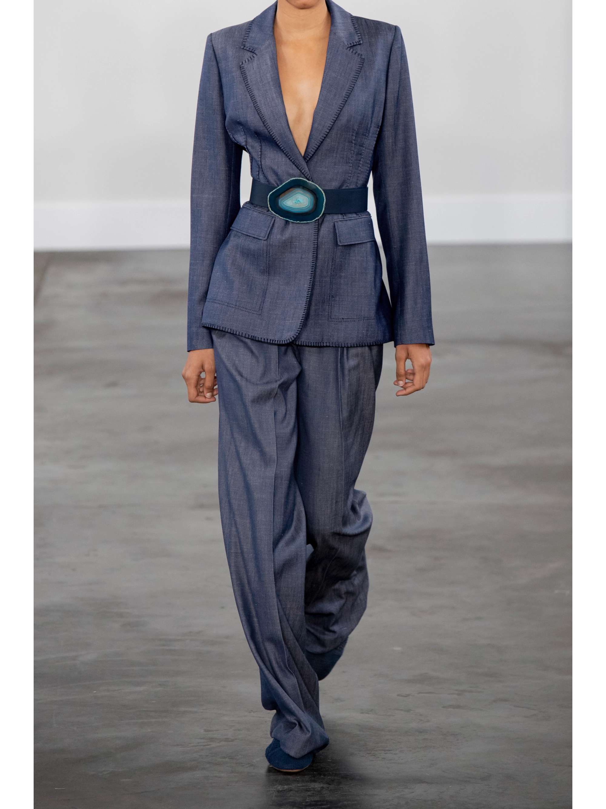 GABRIELA HEARST Minos whipstitched linen blazer
