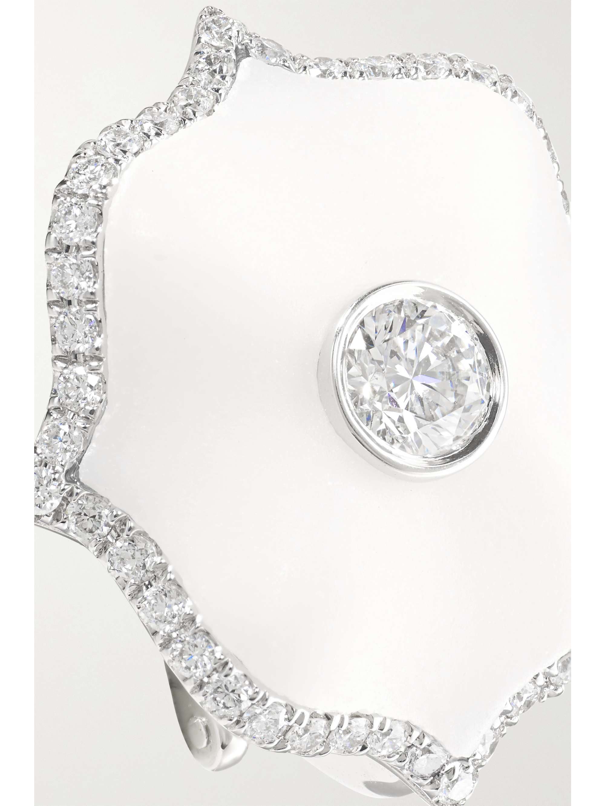 BAYCO Platinum, diamond and ceramic earrings