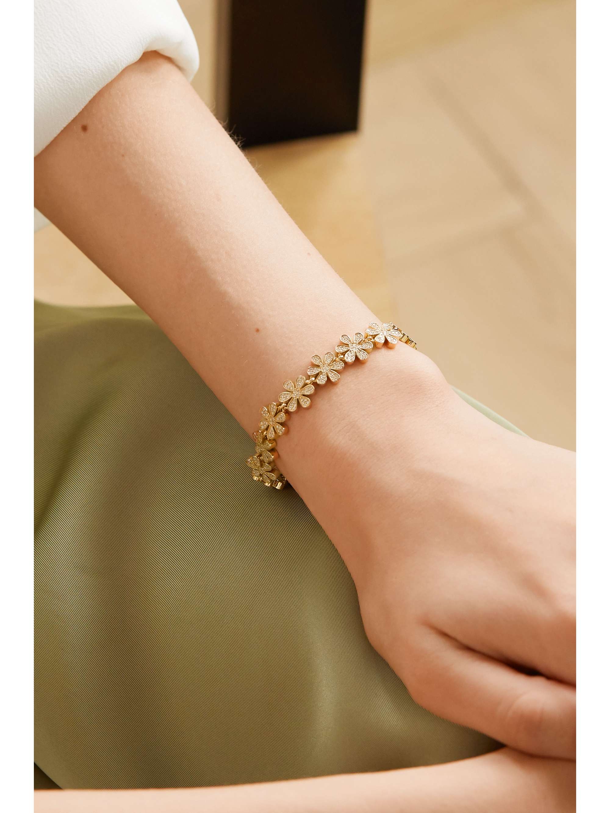 SYDNEY EVAN Daisy 14-karat gold diamond bracelet
