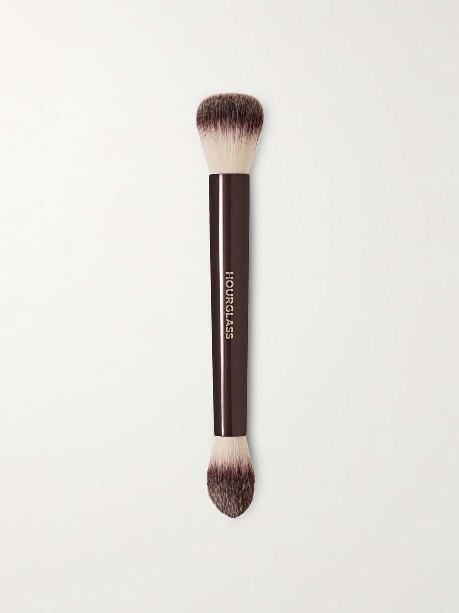 HOURGLASS Ambient Lighting Edit Brush NETAPORTER