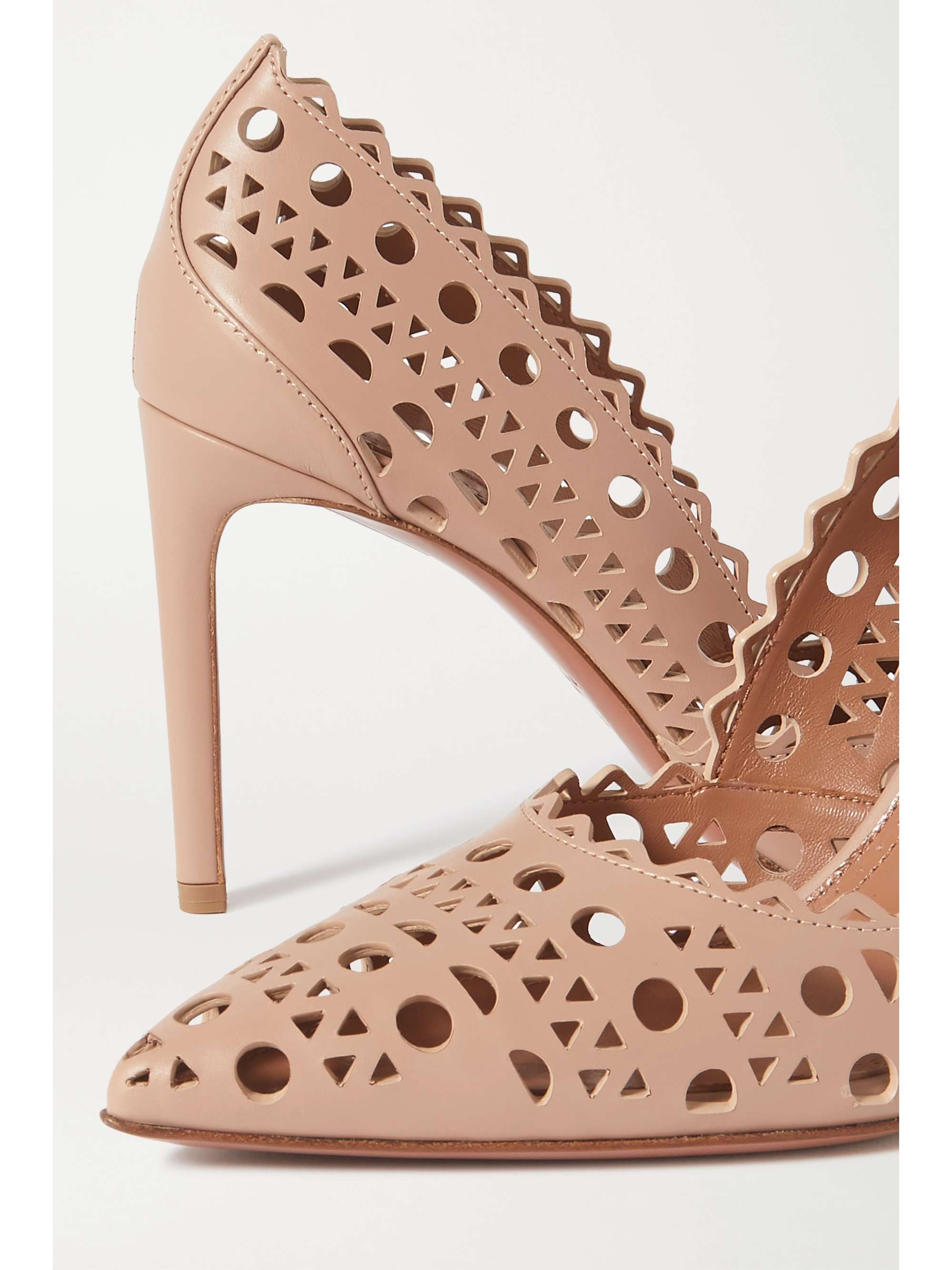 ALAÏA 90 laser-cut leather pumps