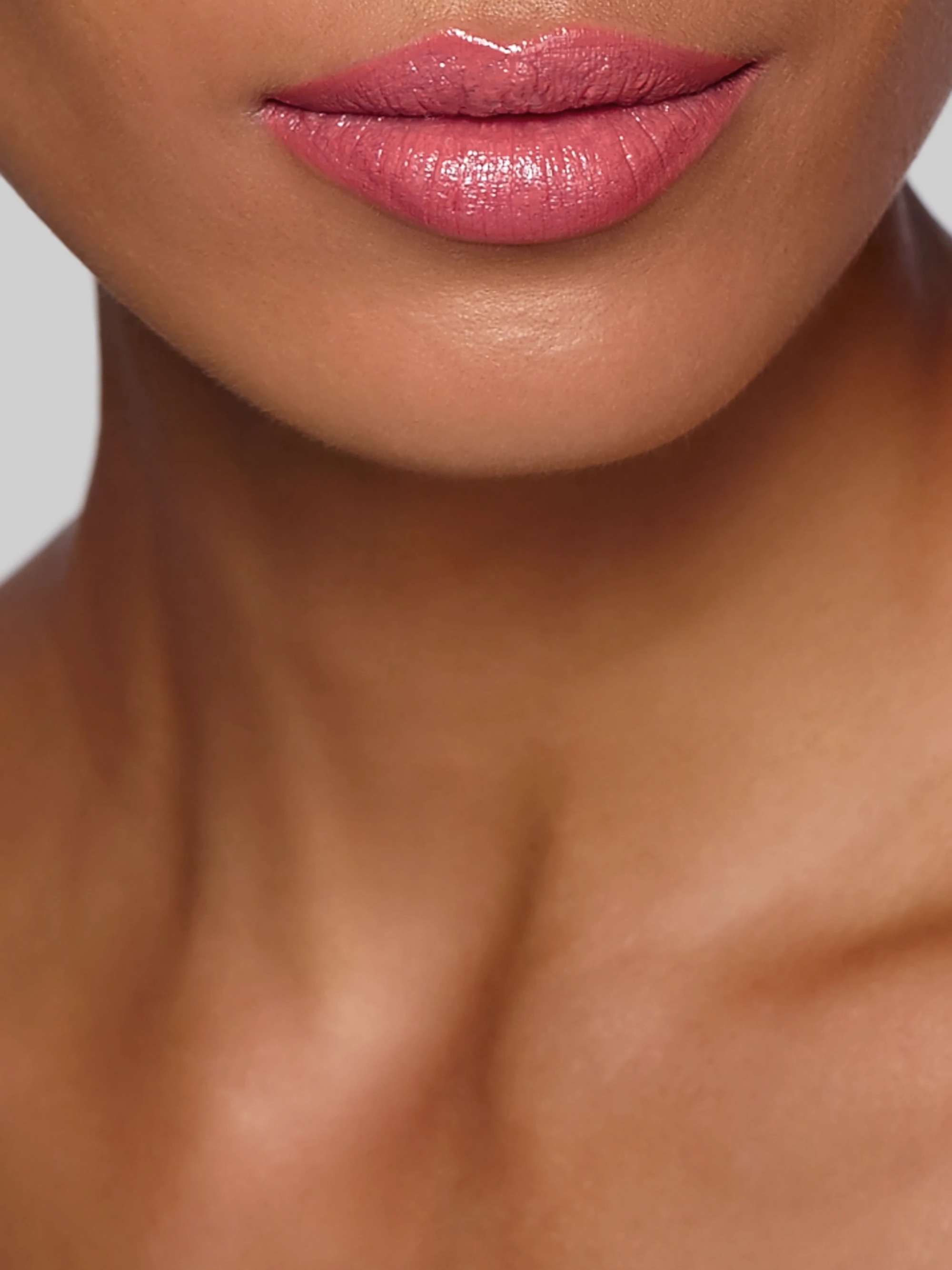 CHARLOTTE TILBURY Hyaluronic Happikiss Lipstick Balm - Enchanting Kiss