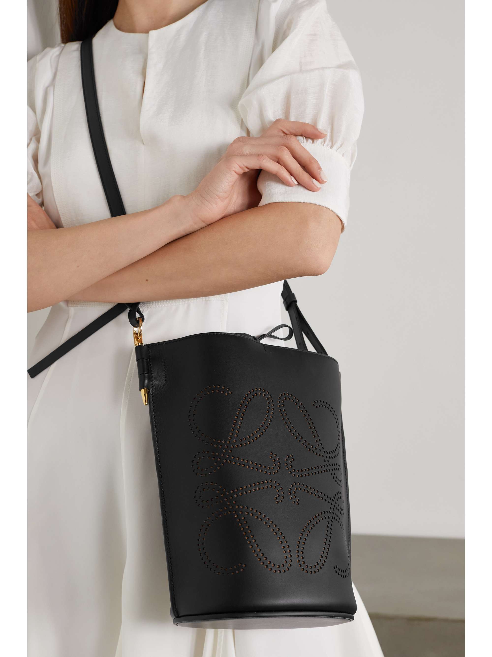 loewe gate bucket